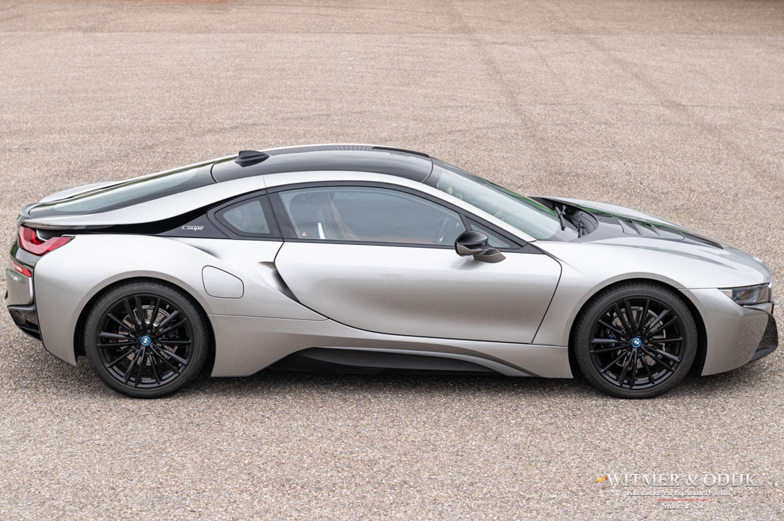 BMW - i8