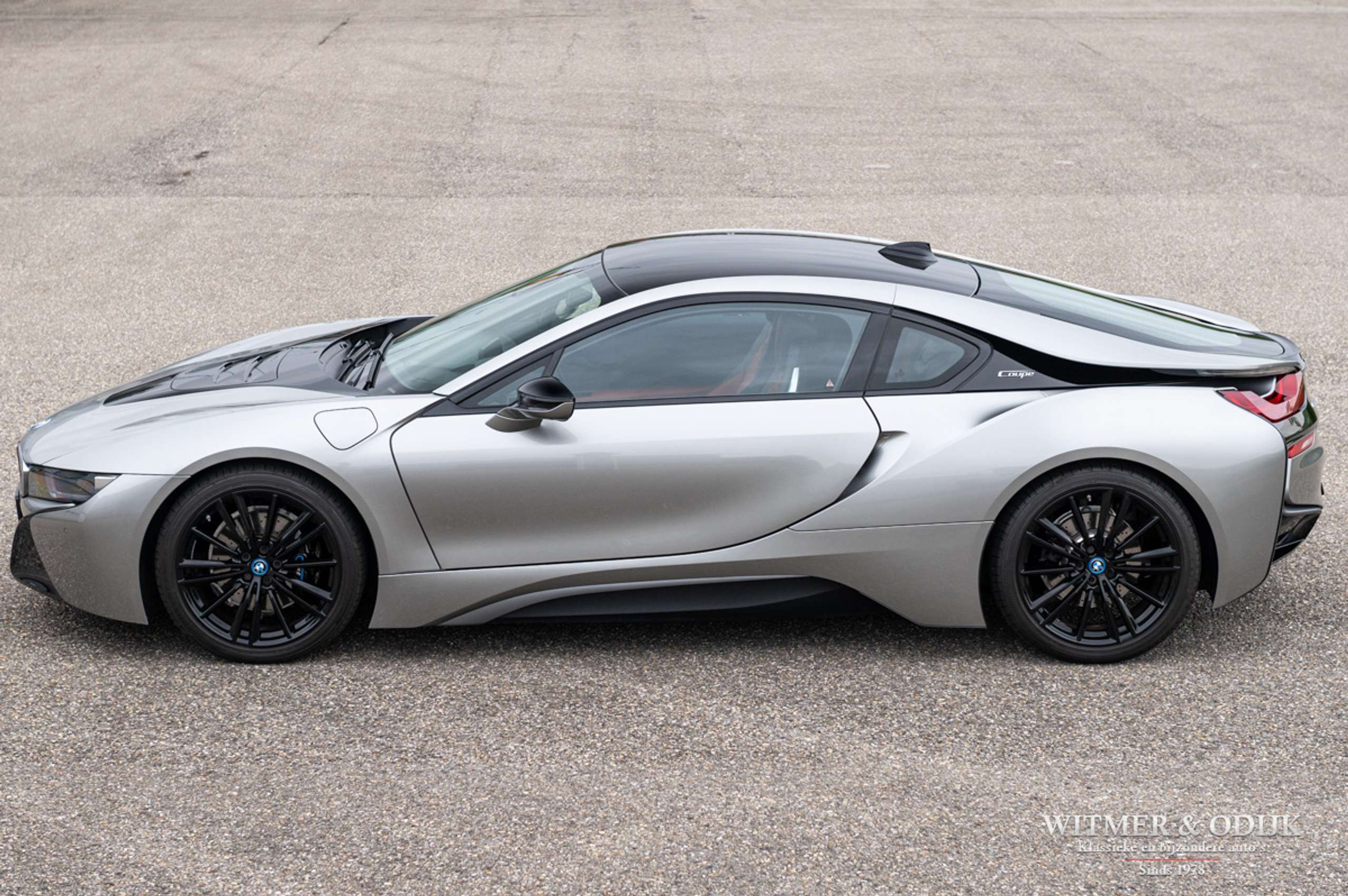 BMW - i8