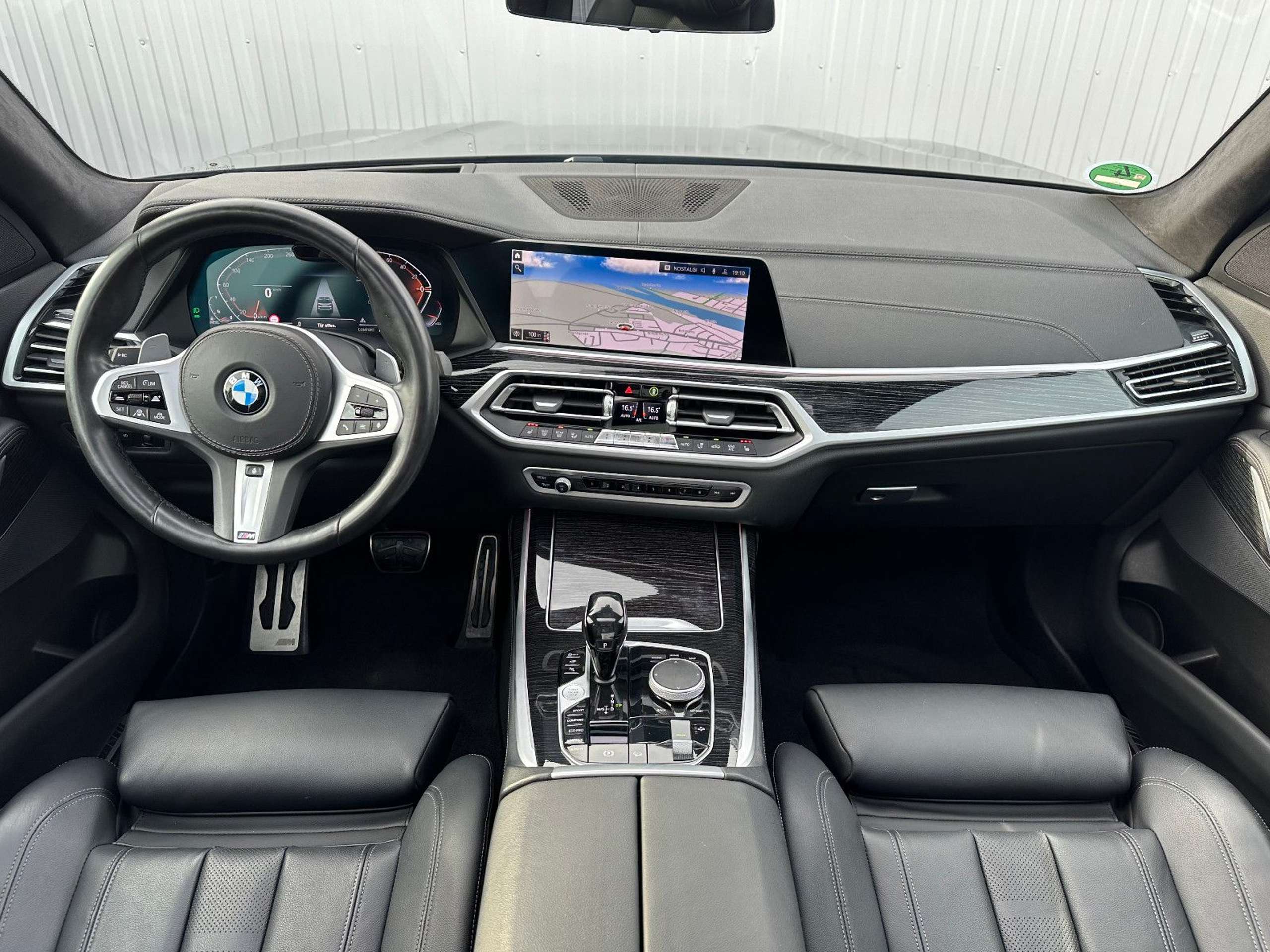 BMW - X7