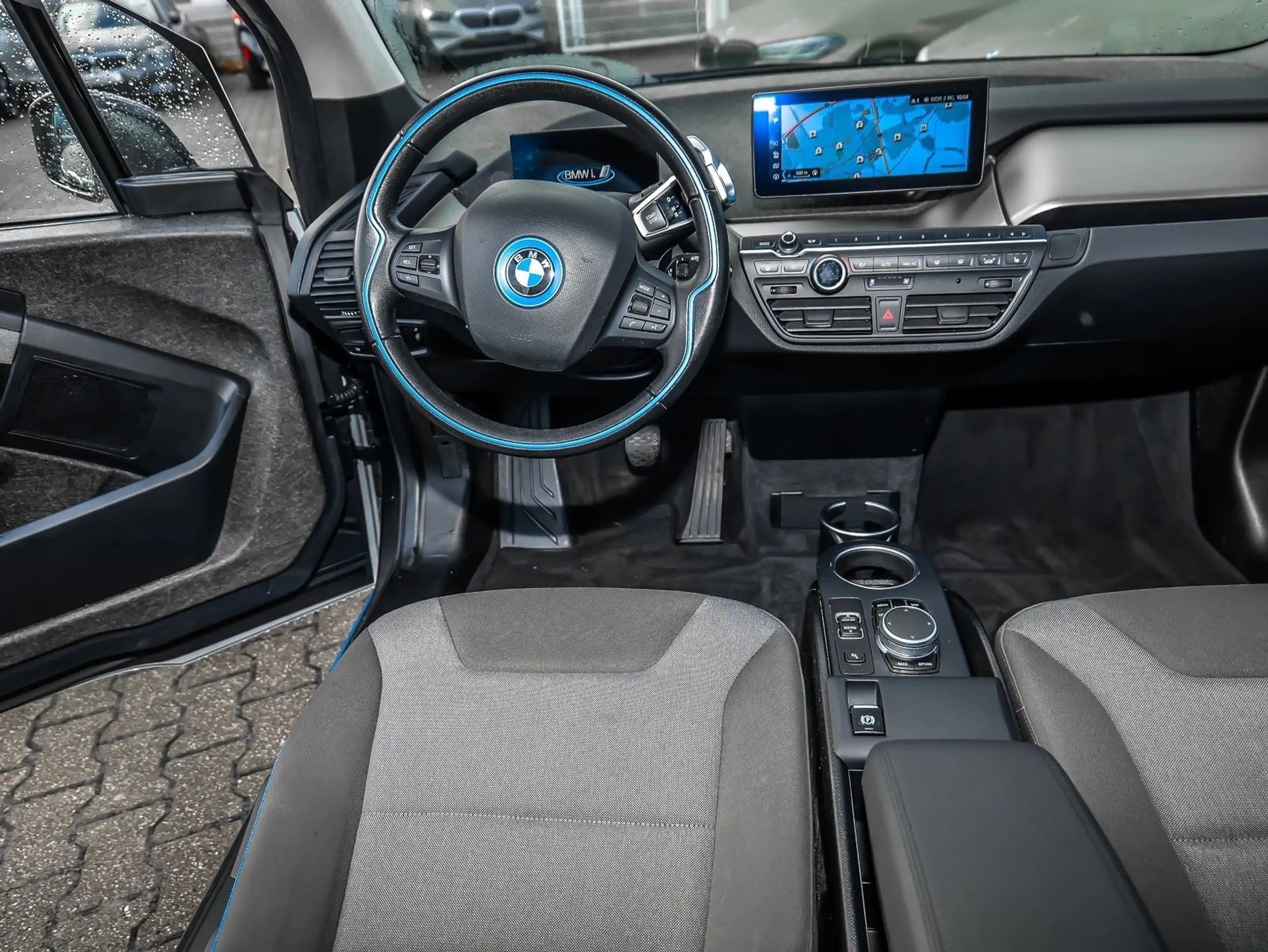 BMW - i3