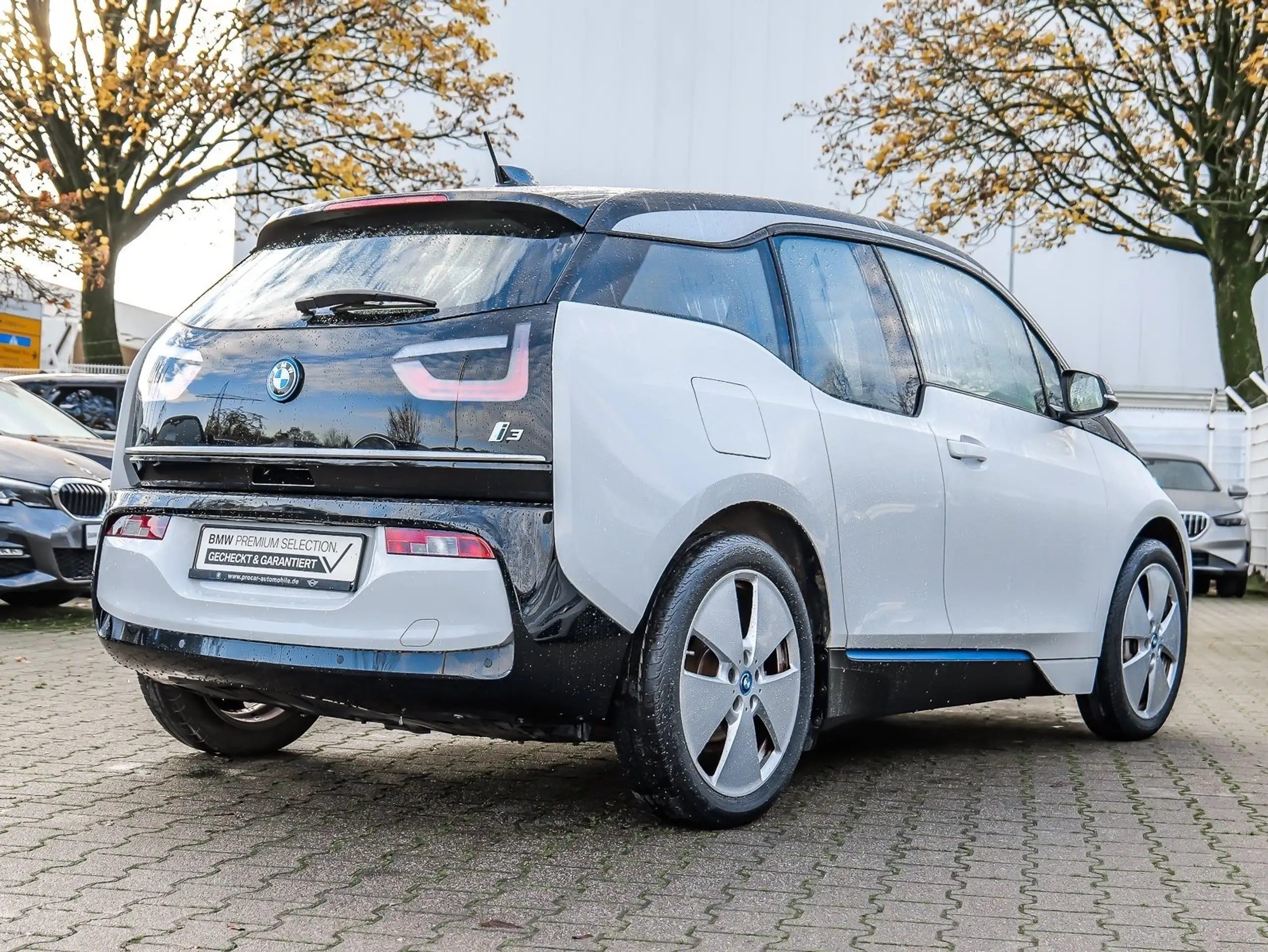 BMW - i3