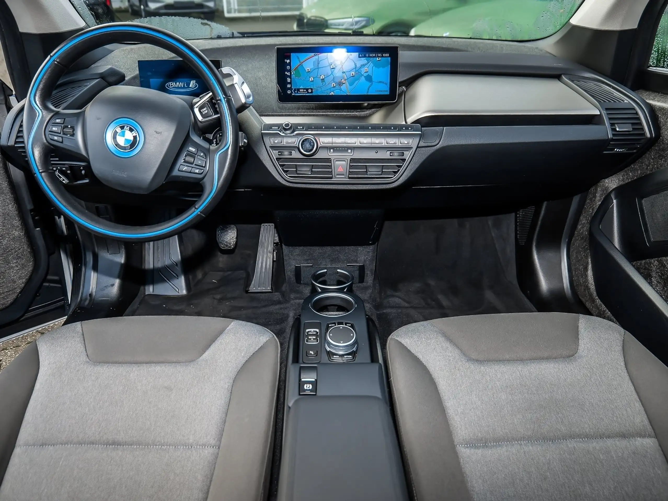 BMW - i3