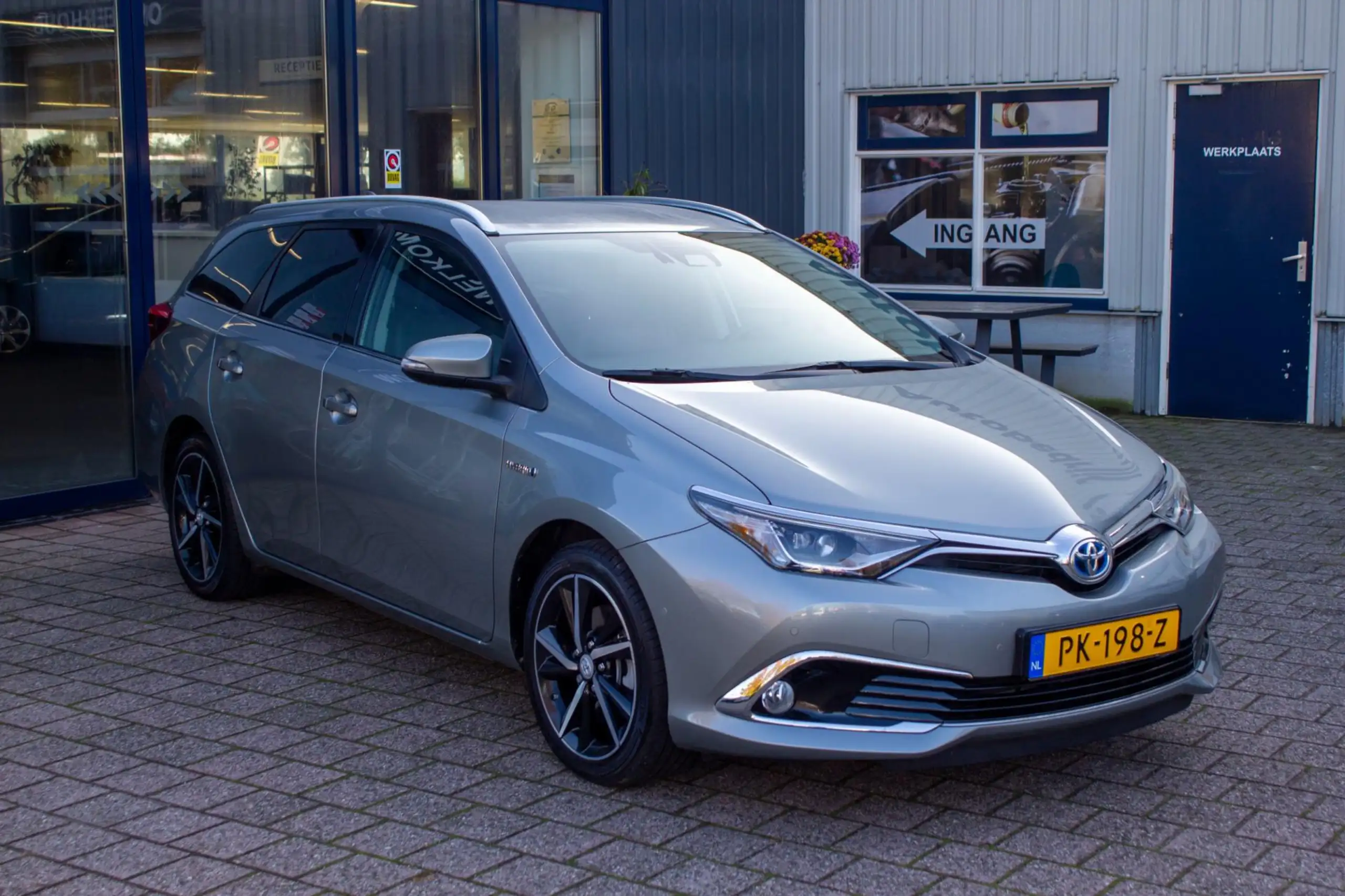 Toyota - Auris