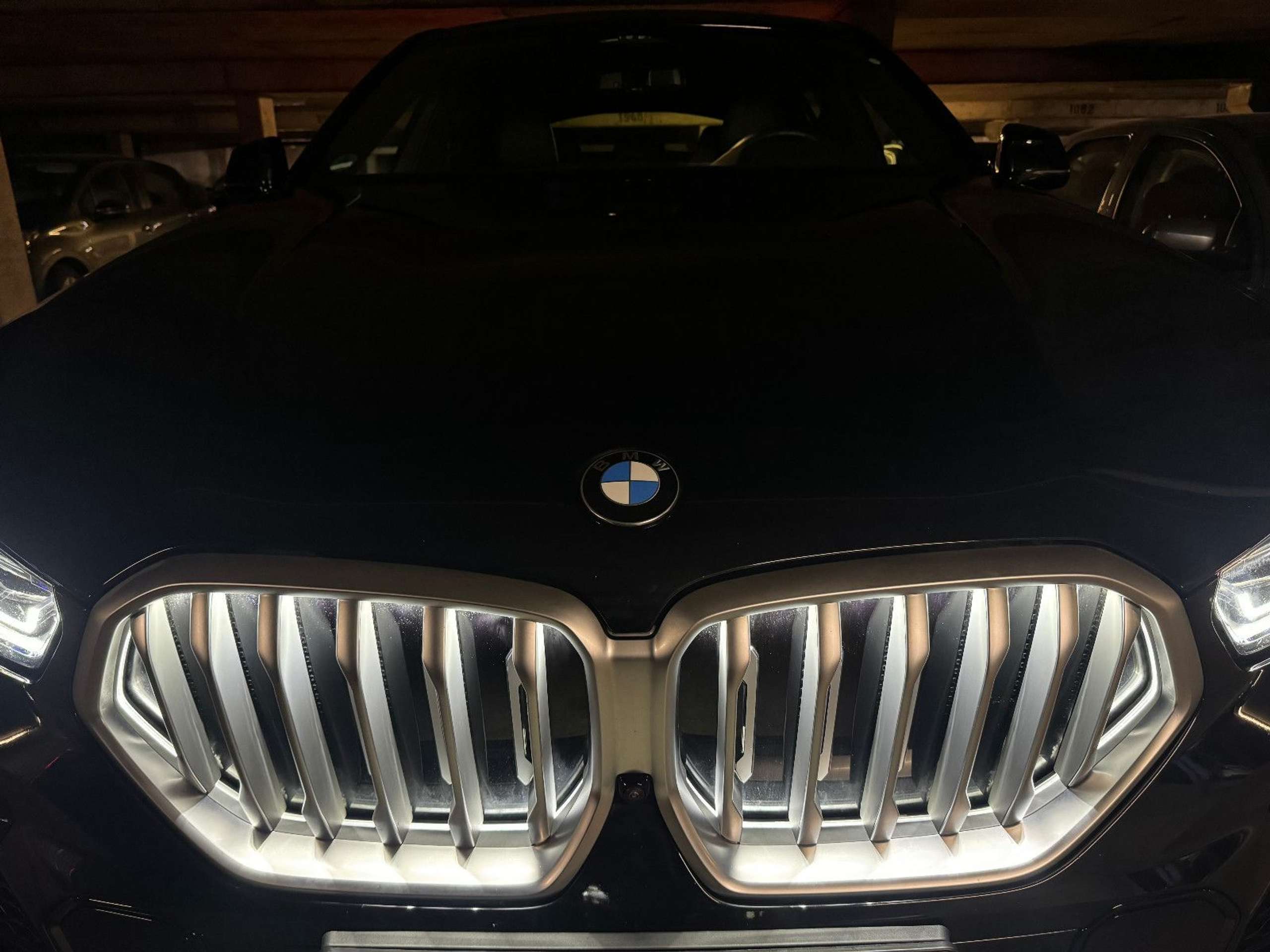 BMW - X6