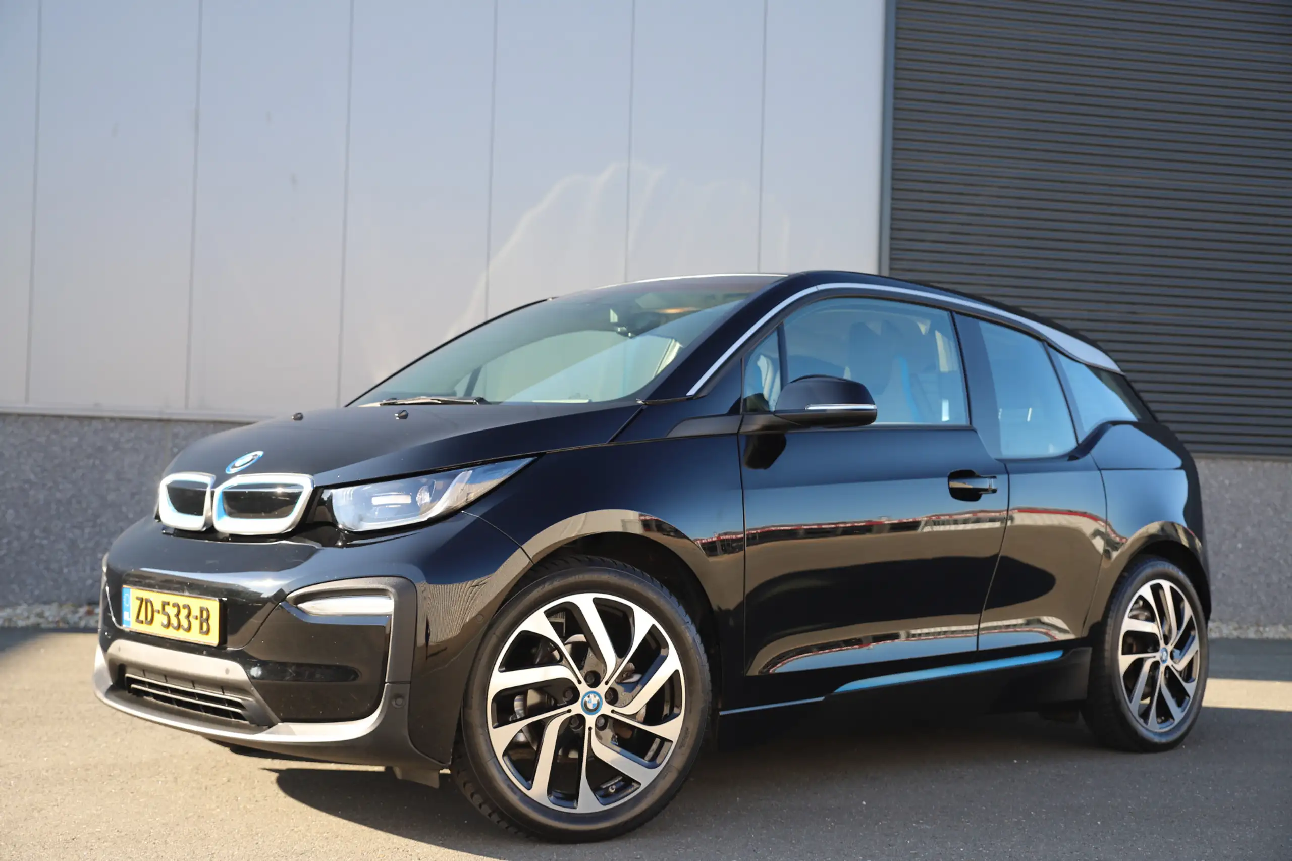 BMW - i3