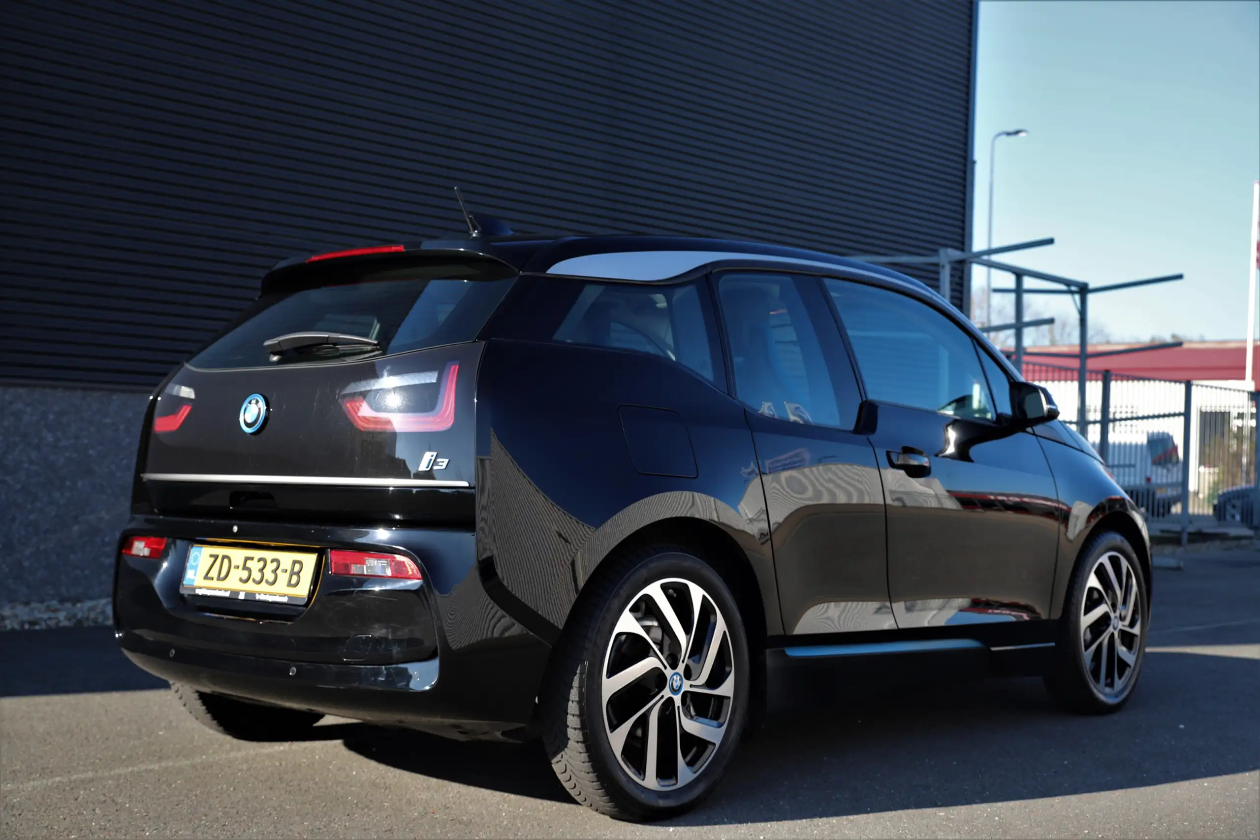 BMW - i3