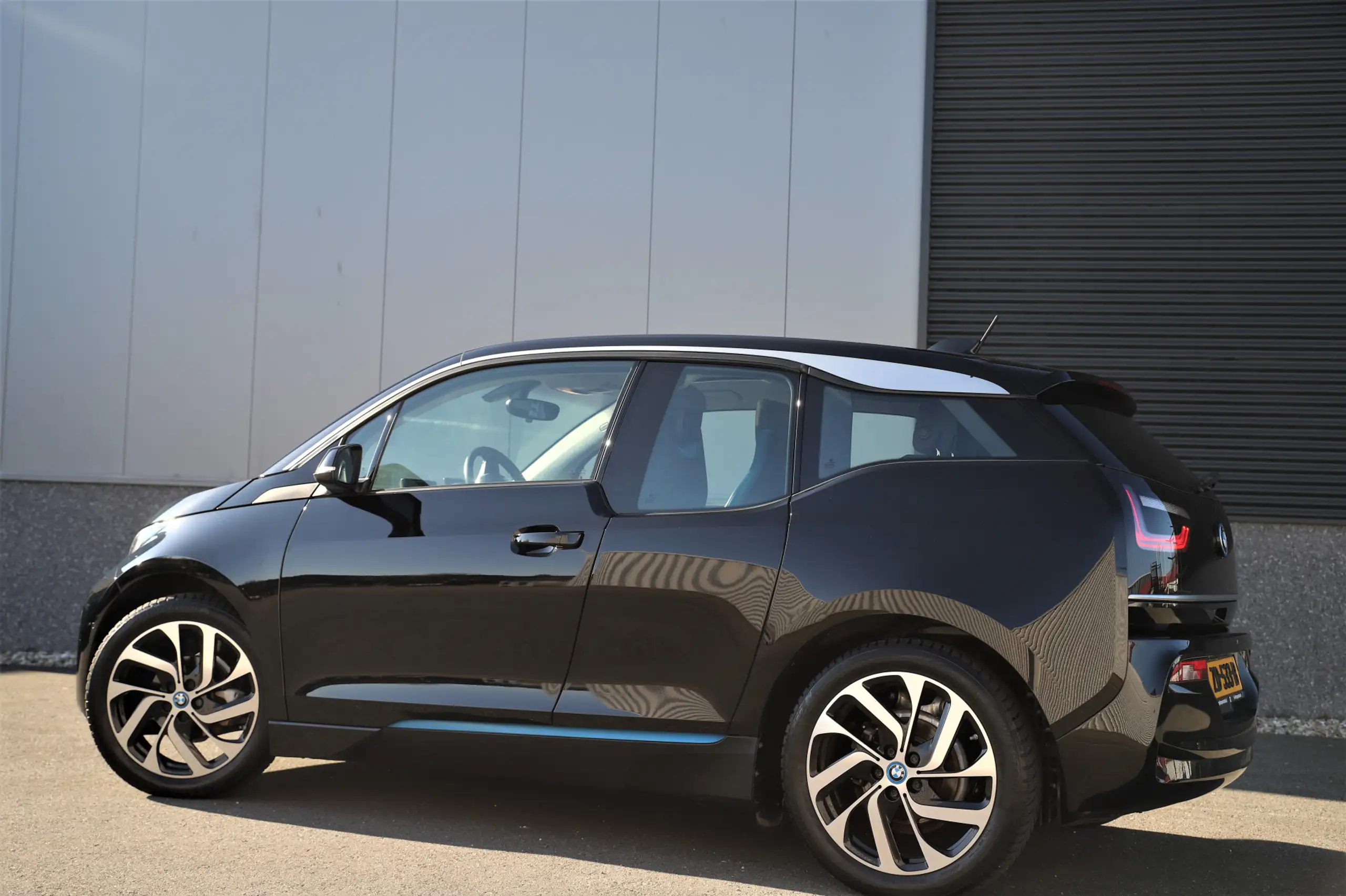 BMW - i3