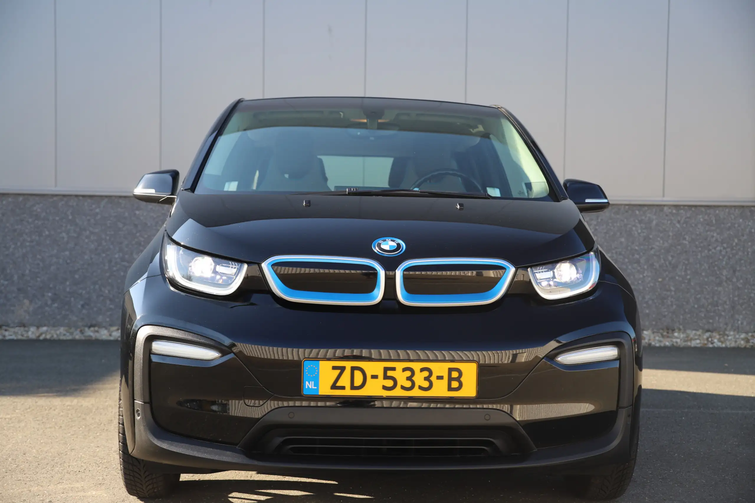 BMW - i3