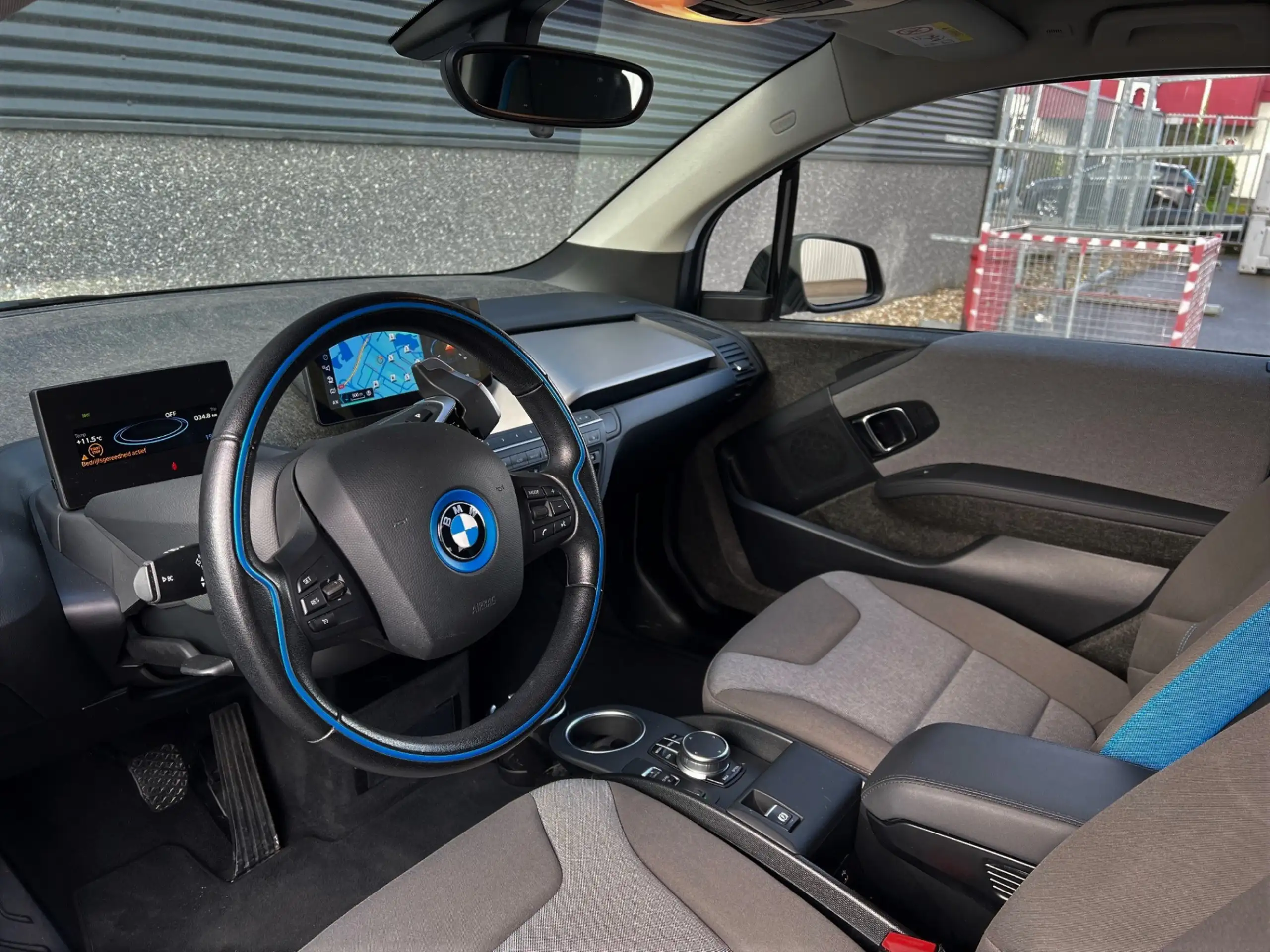 BMW - i3