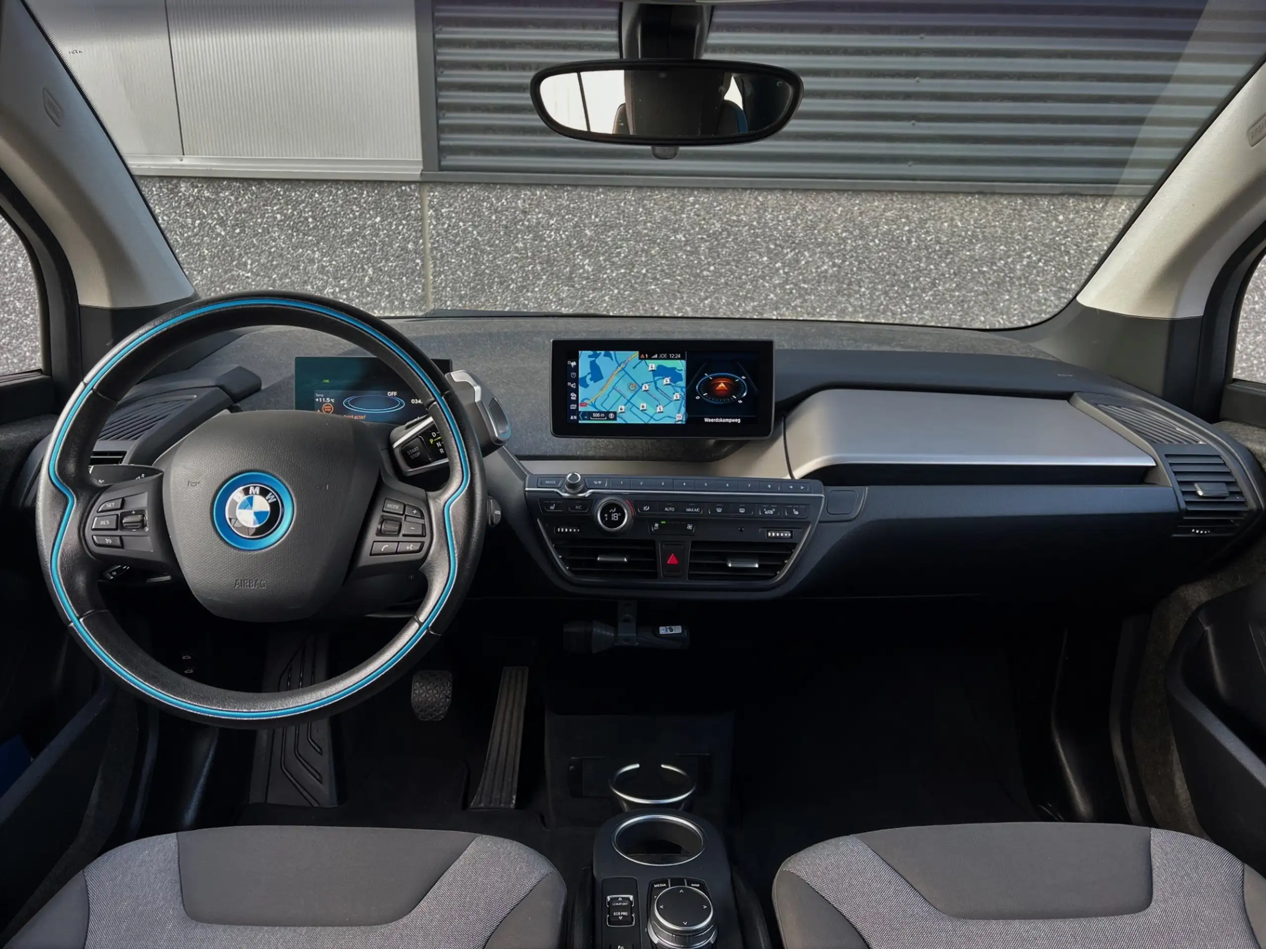 BMW - i3