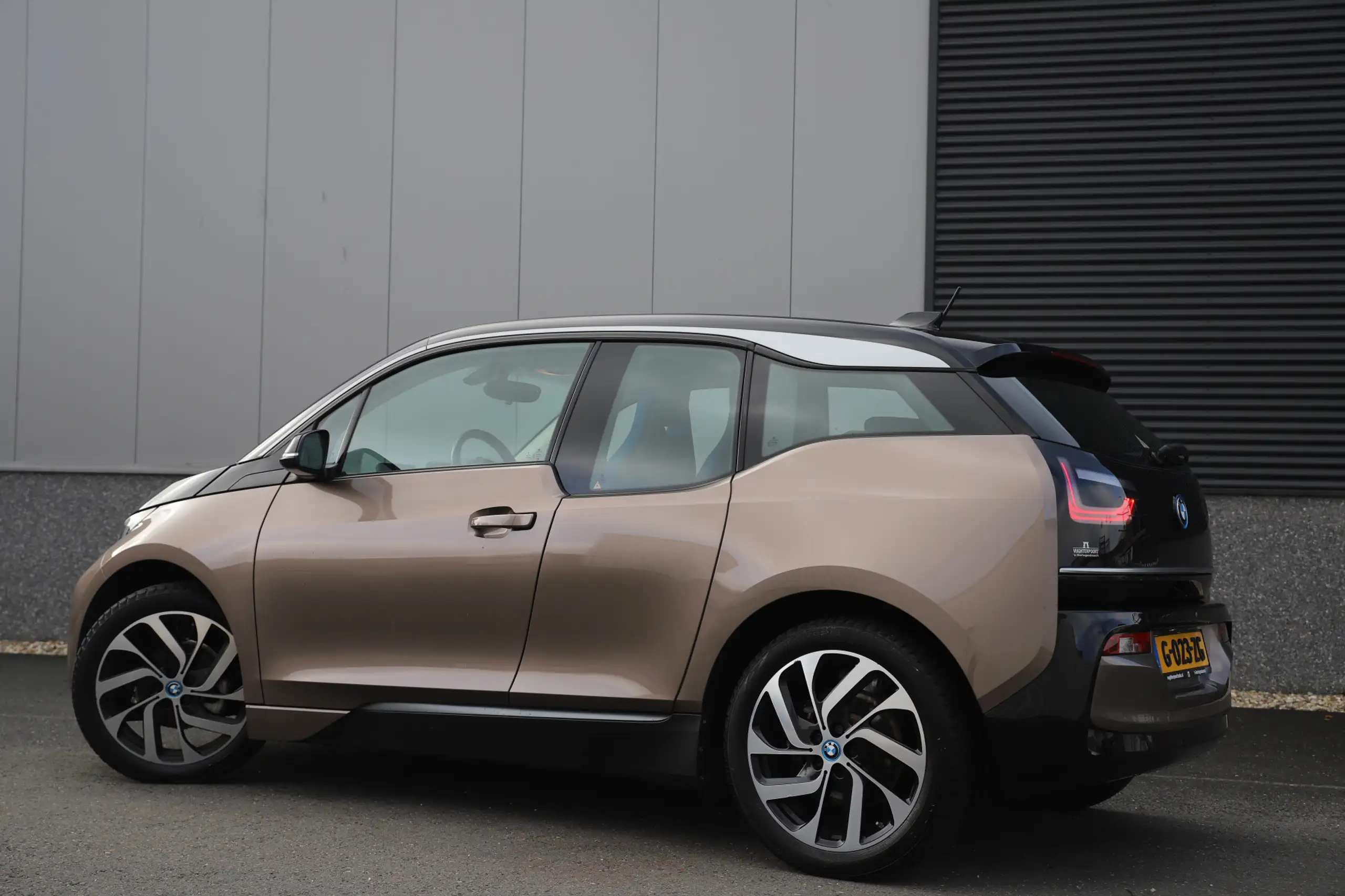 BMW - i3