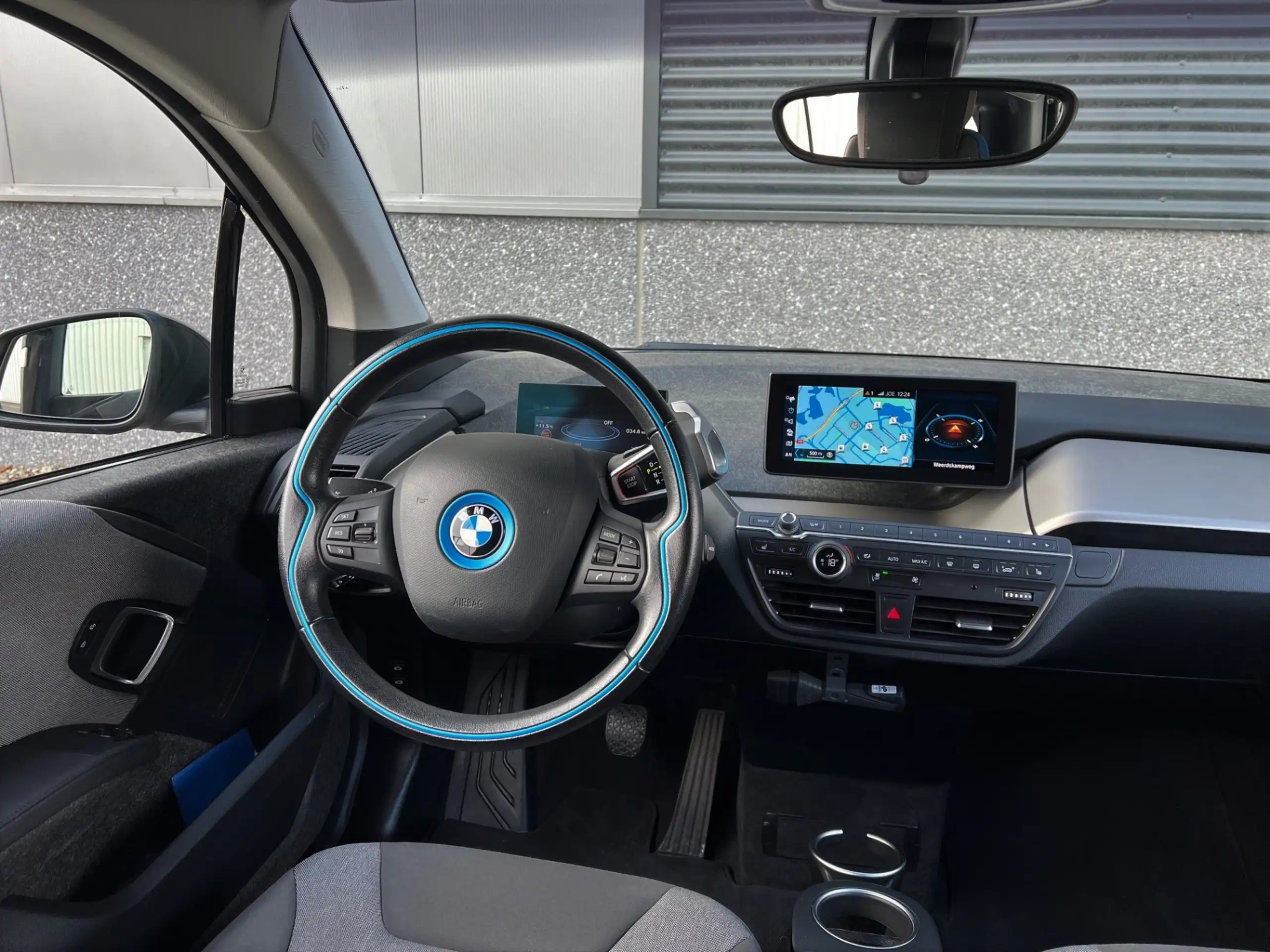 BMW - i3