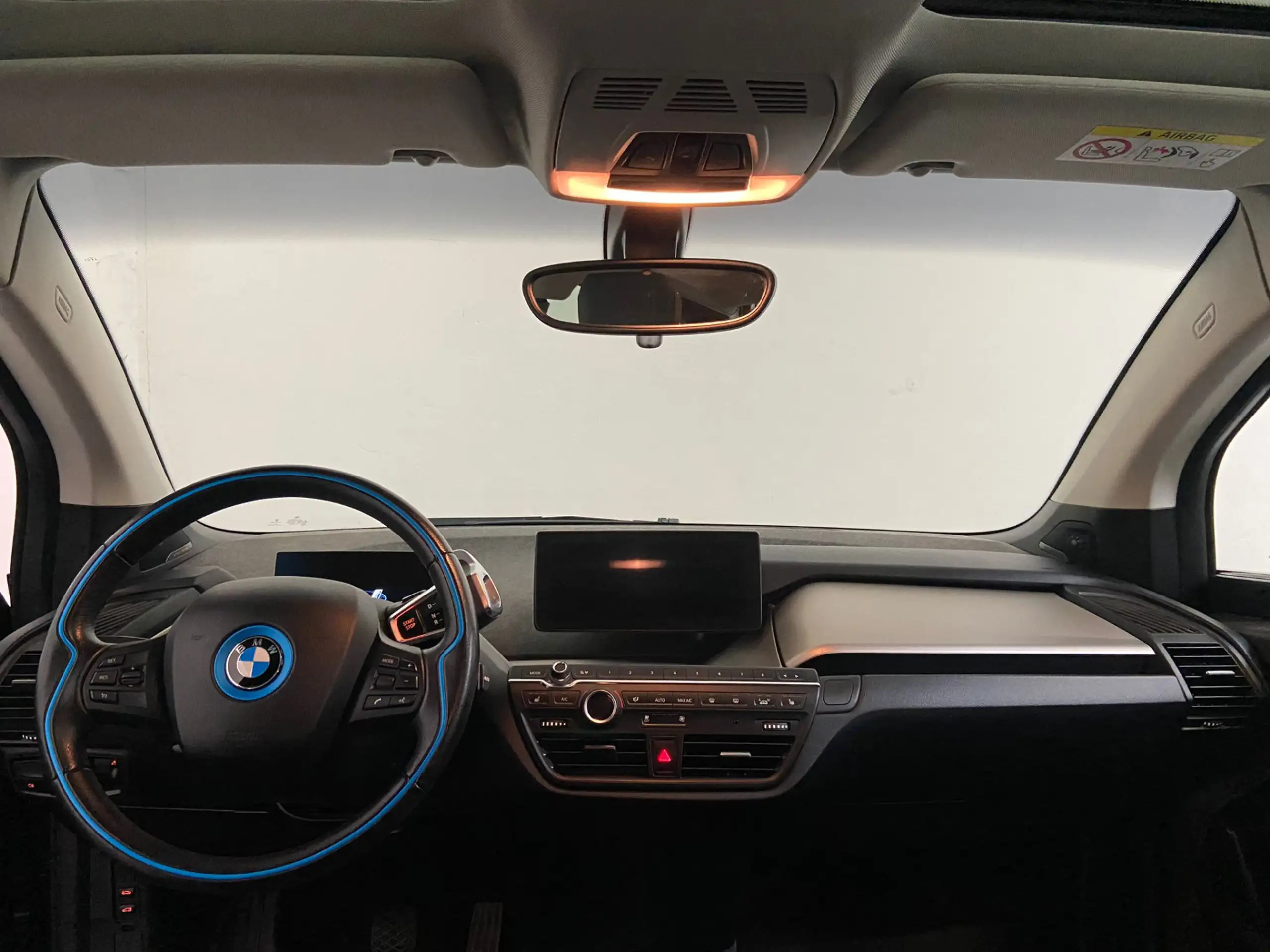 BMW - i3