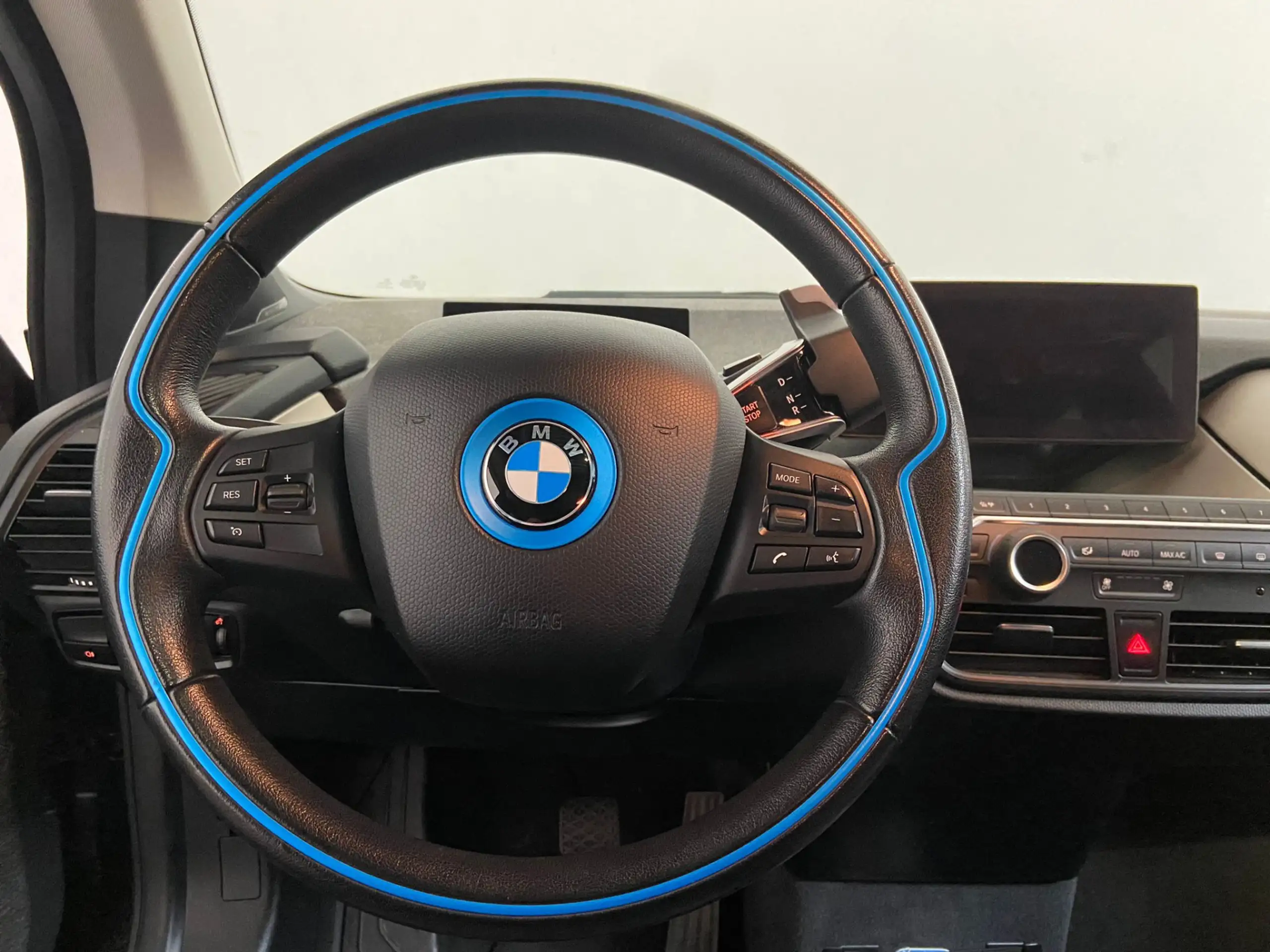 BMW - i3