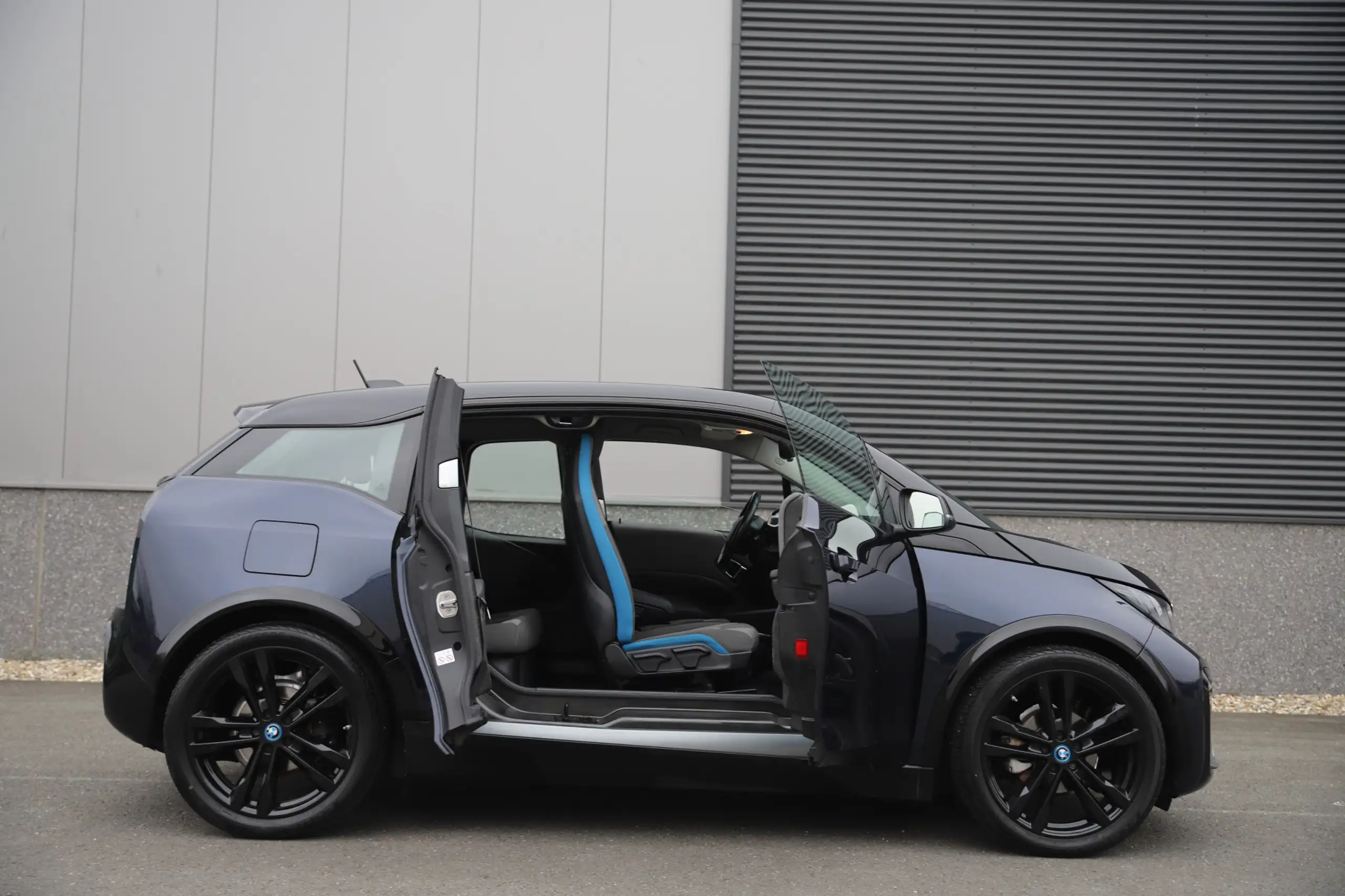 BMW - i3