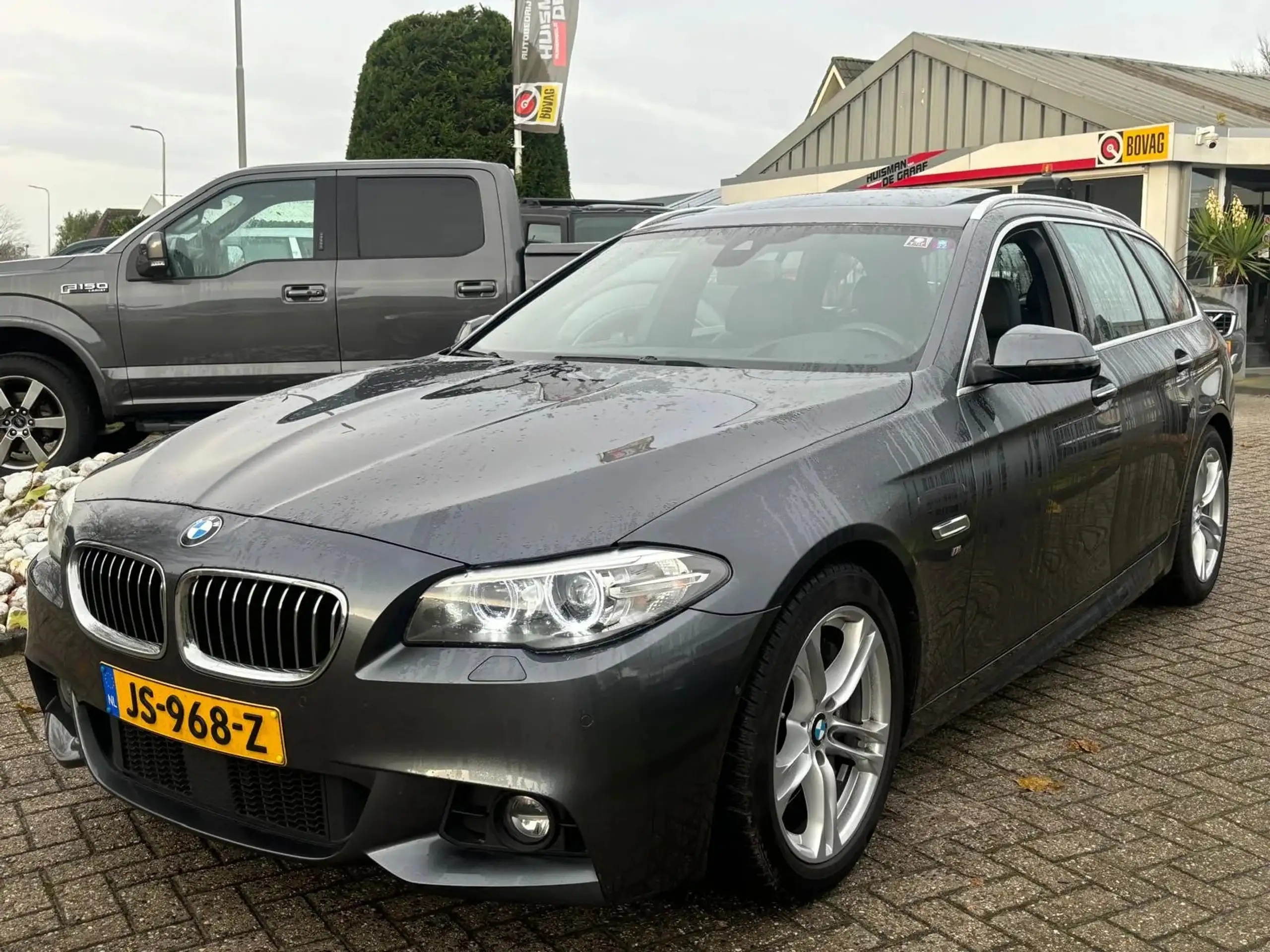 BMW - 528