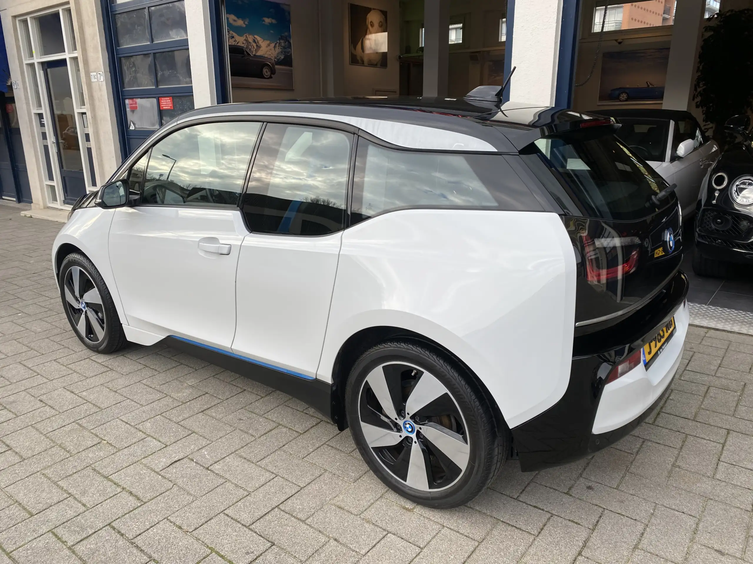 BMW - i3