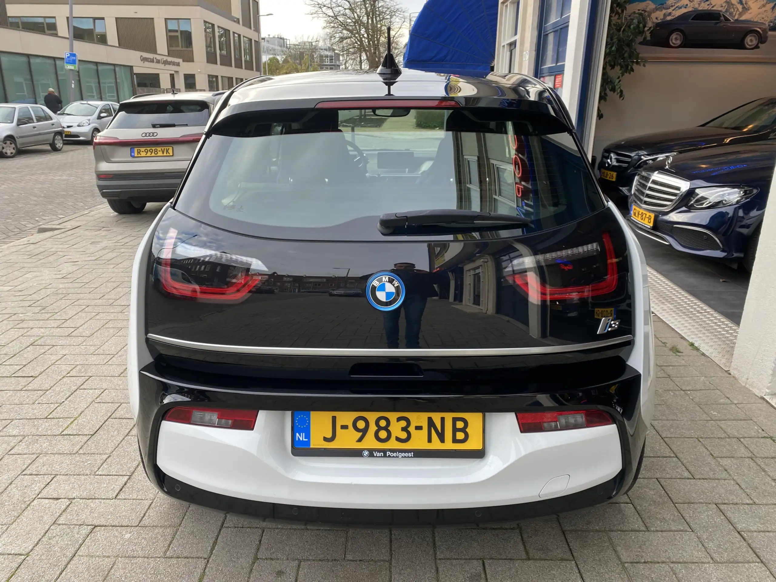 BMW - i3