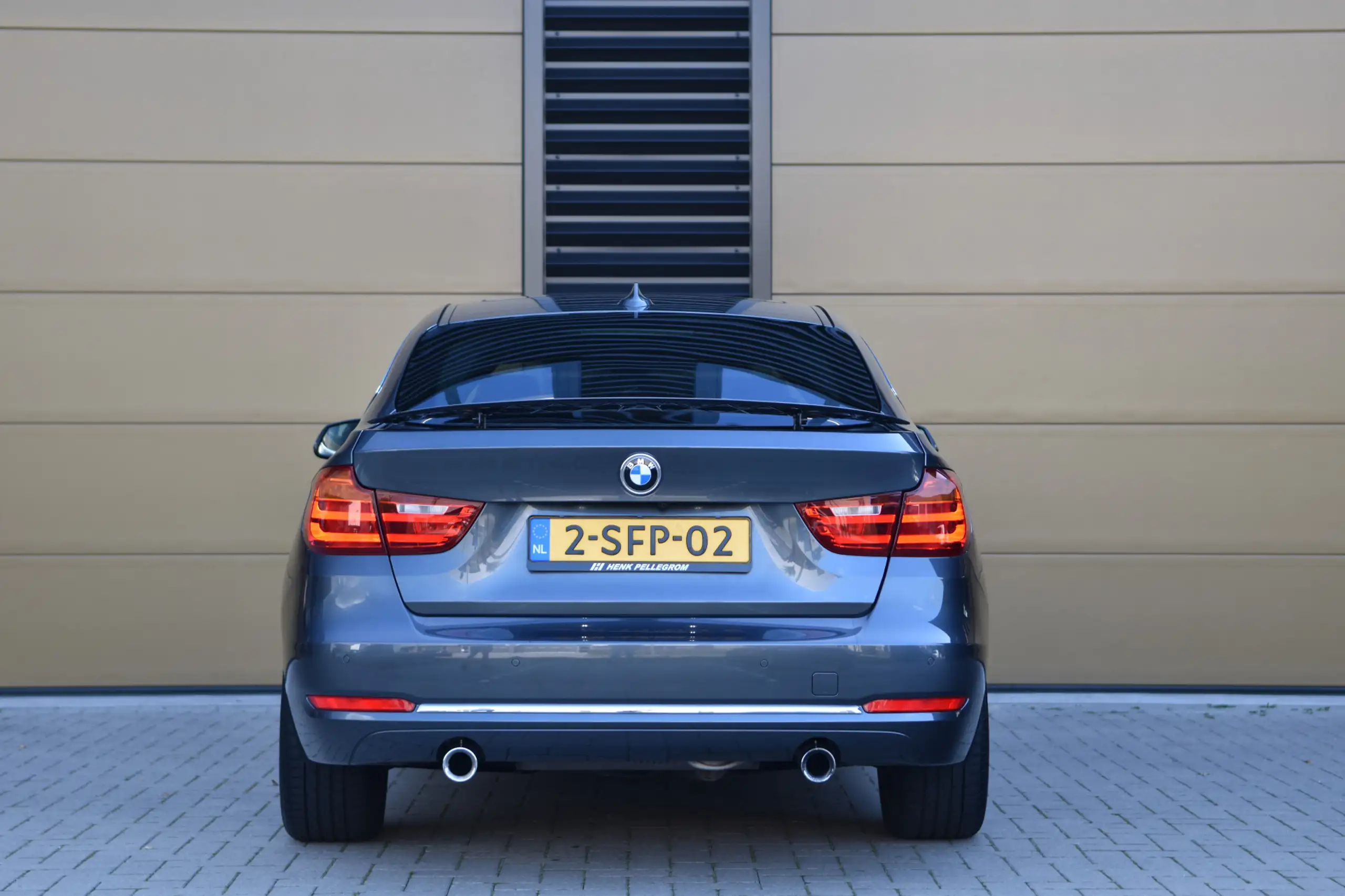 BMW - 335