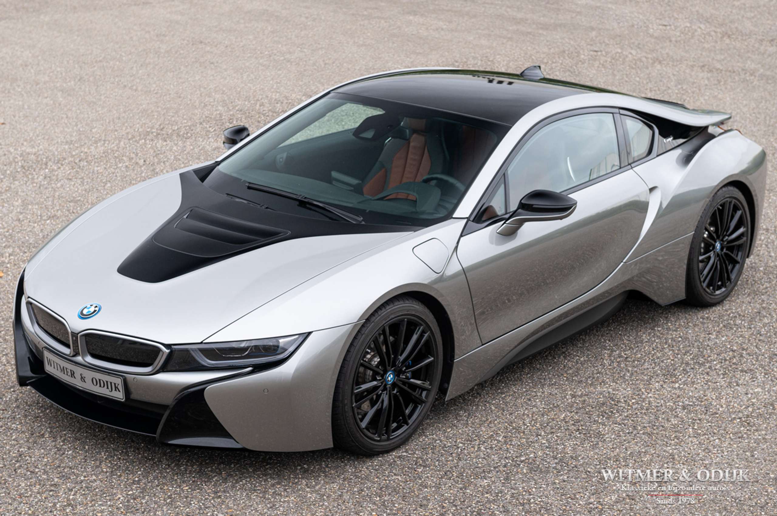 BMW - i8