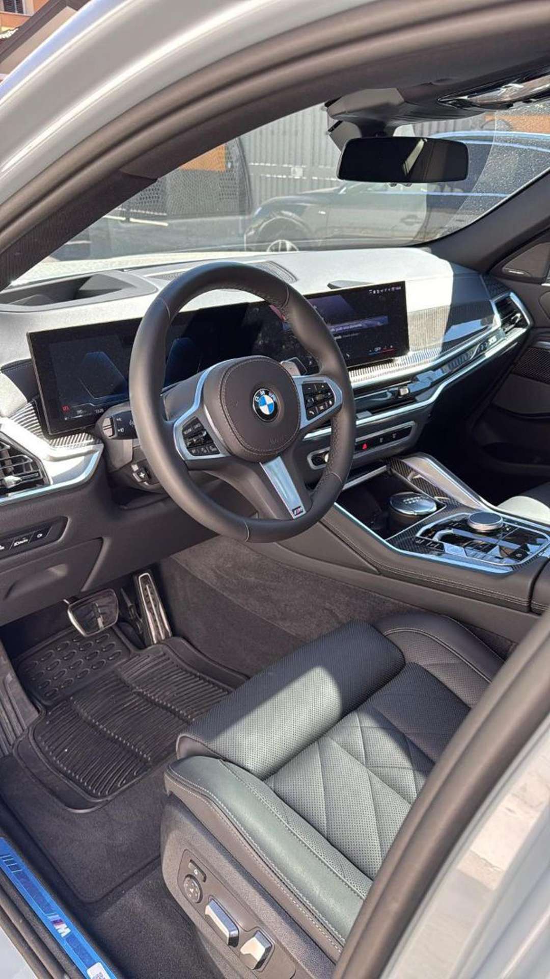 BMW - X6