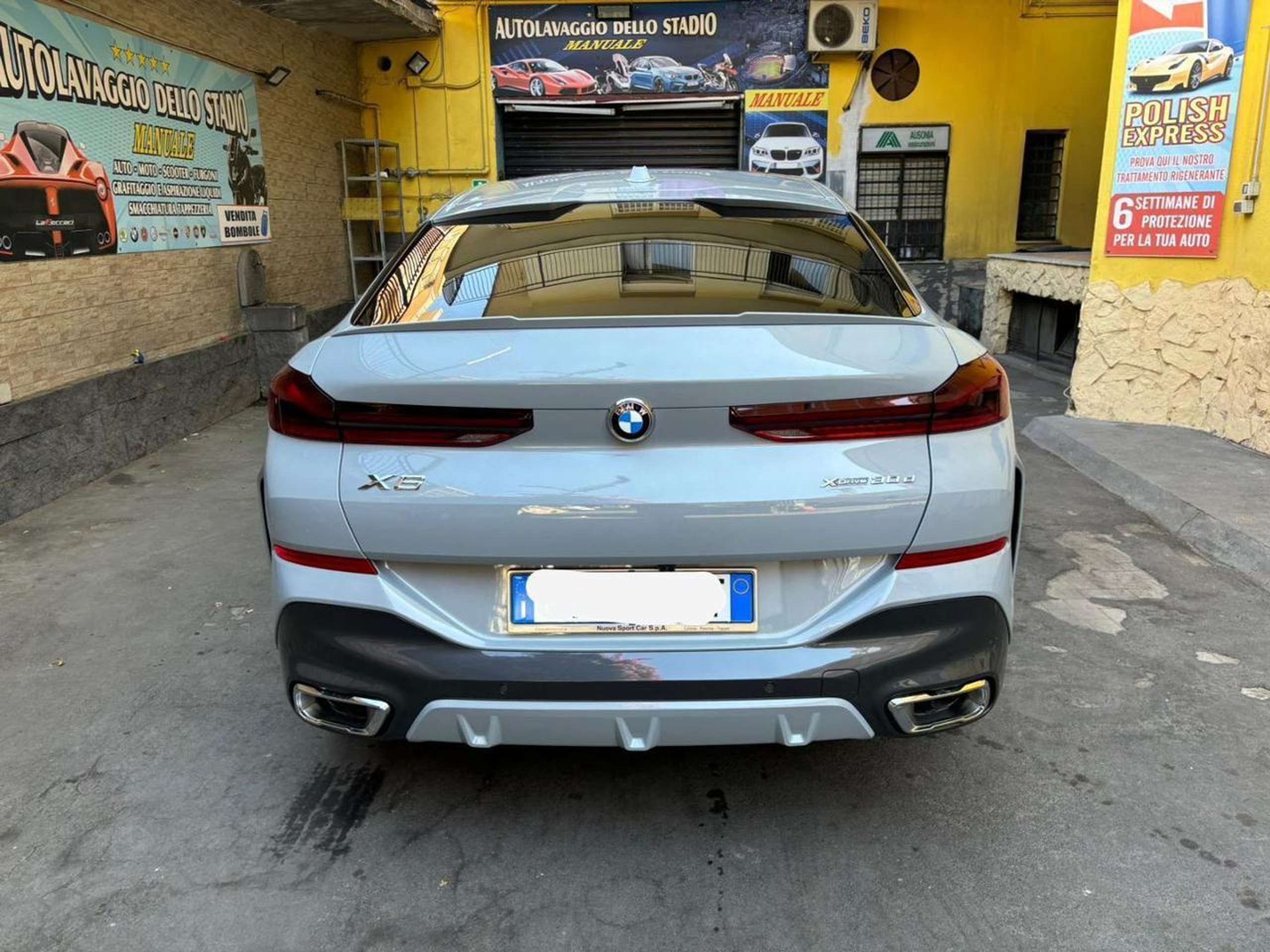 BMW - X6