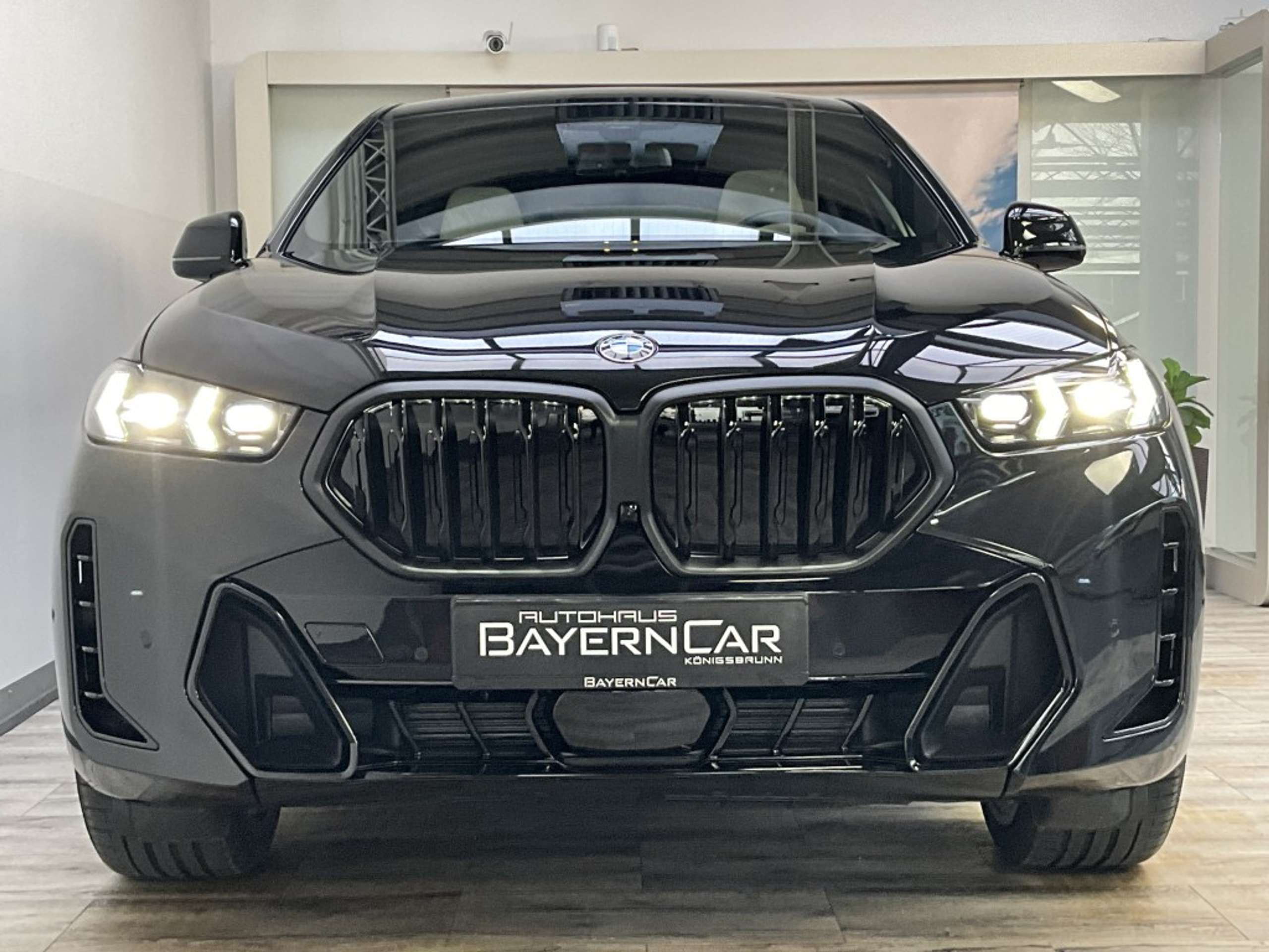 BMW - X6