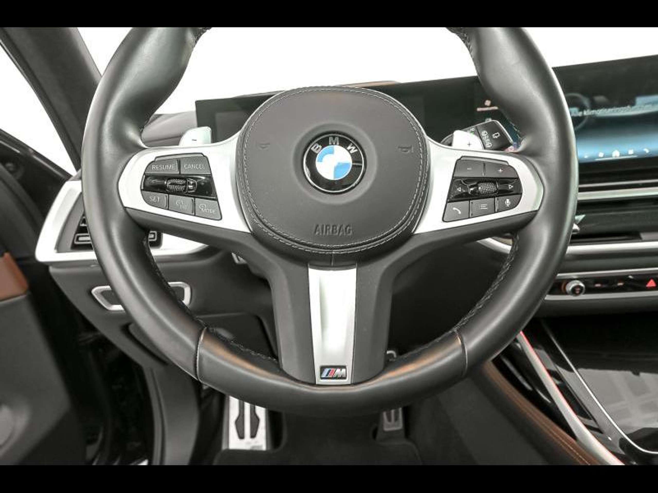 BMW - X7