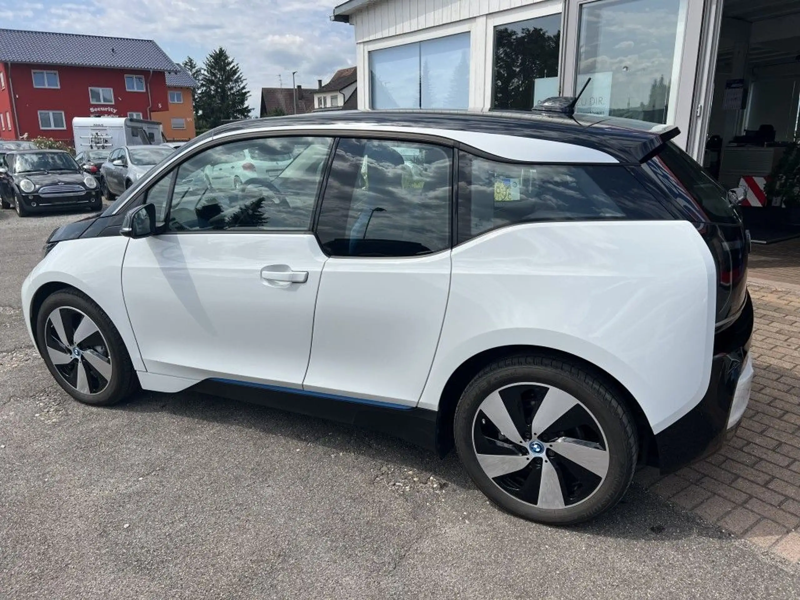 BMW - i3