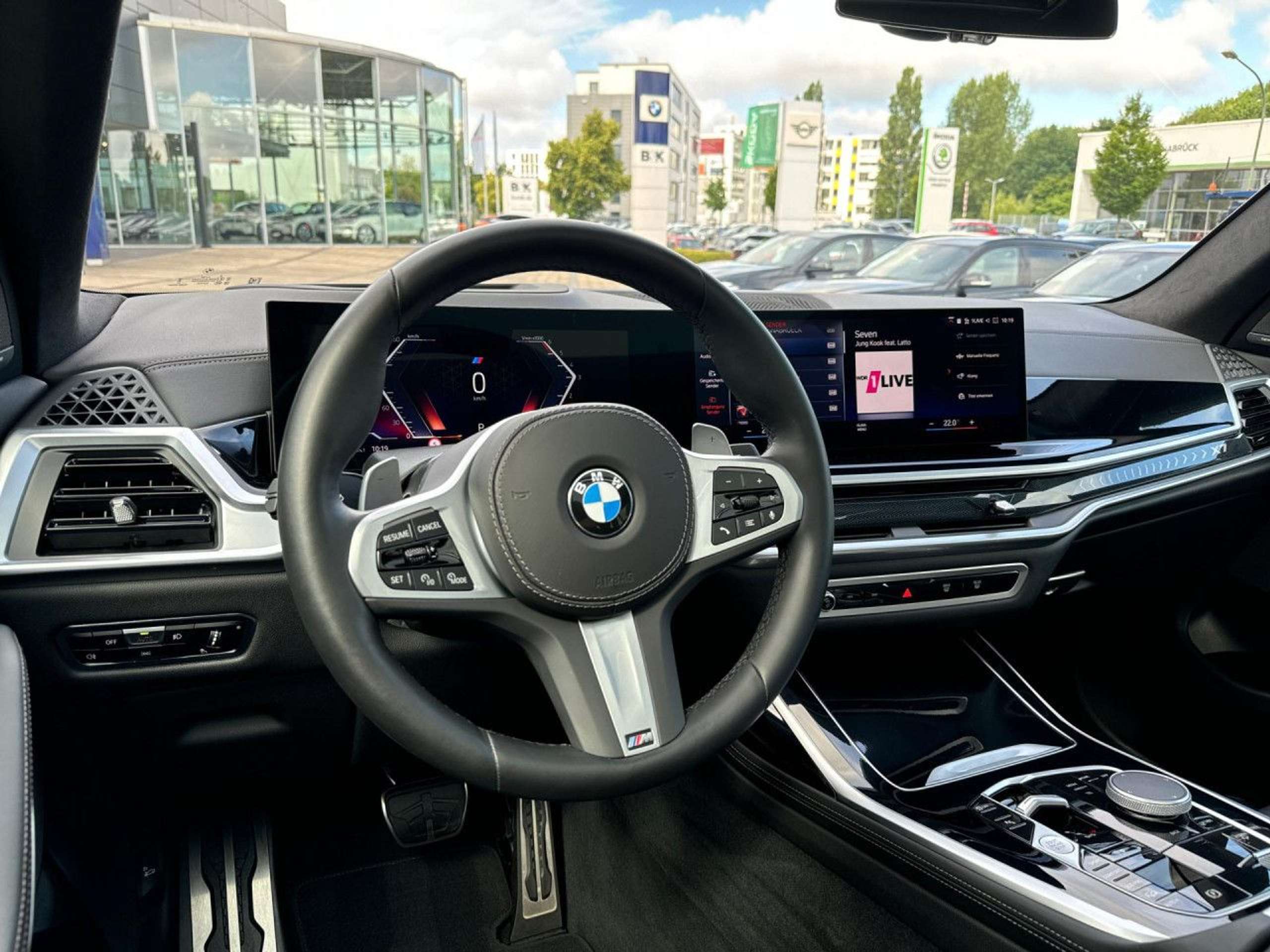 BMW - X7