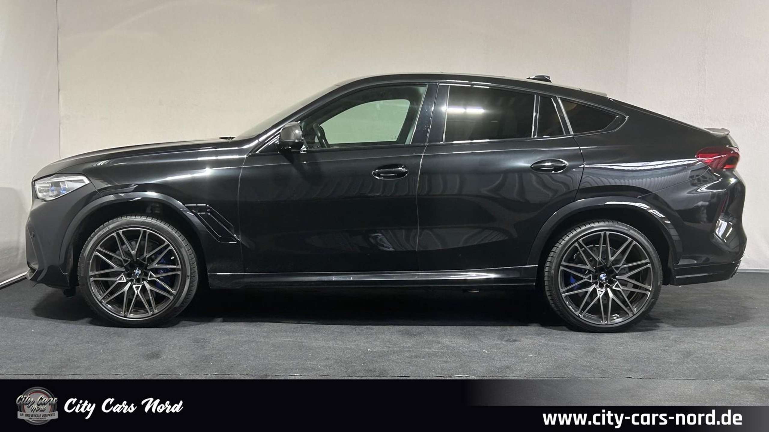 BMW - X6 M