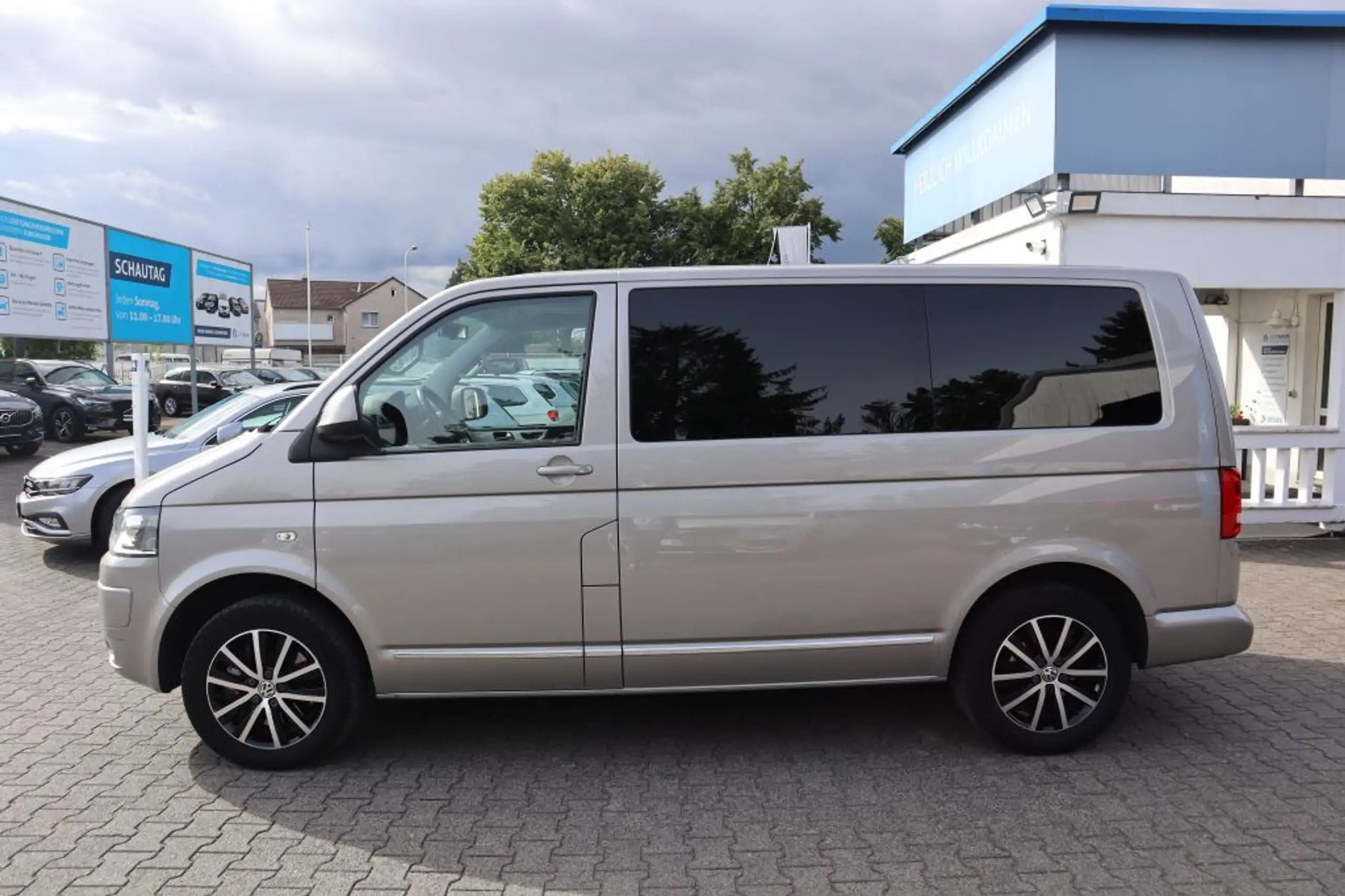 Volkswagen - Transporter