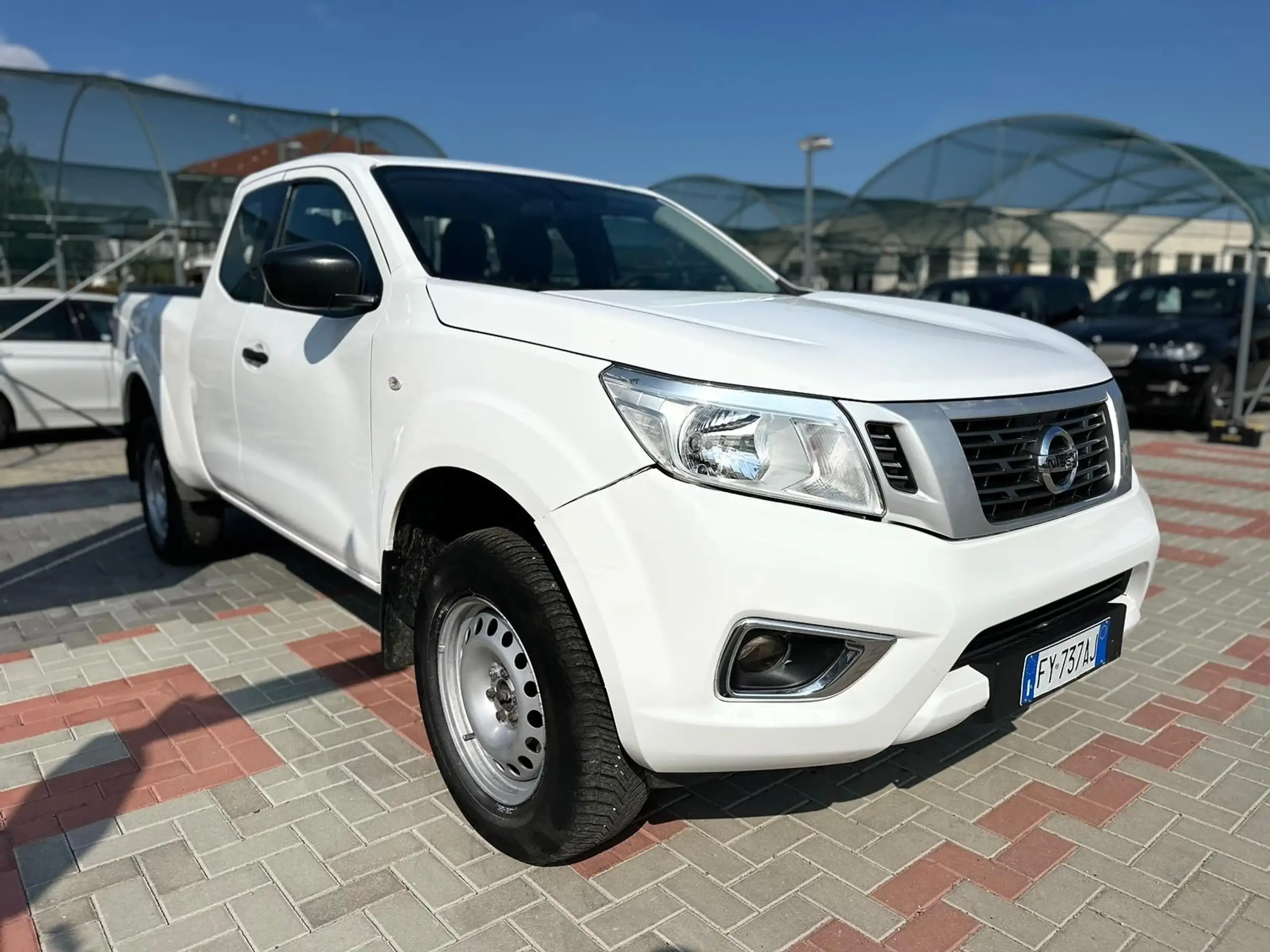 Nissan - Navara