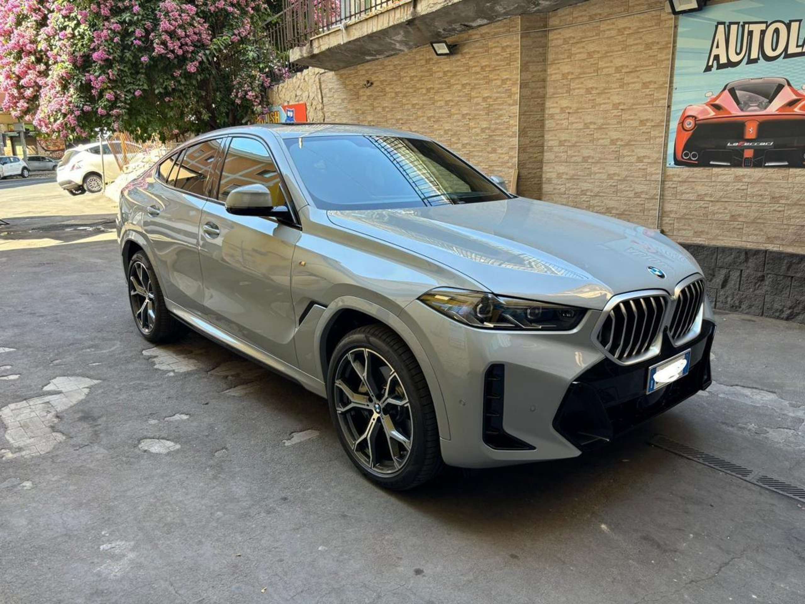 BMW - X6