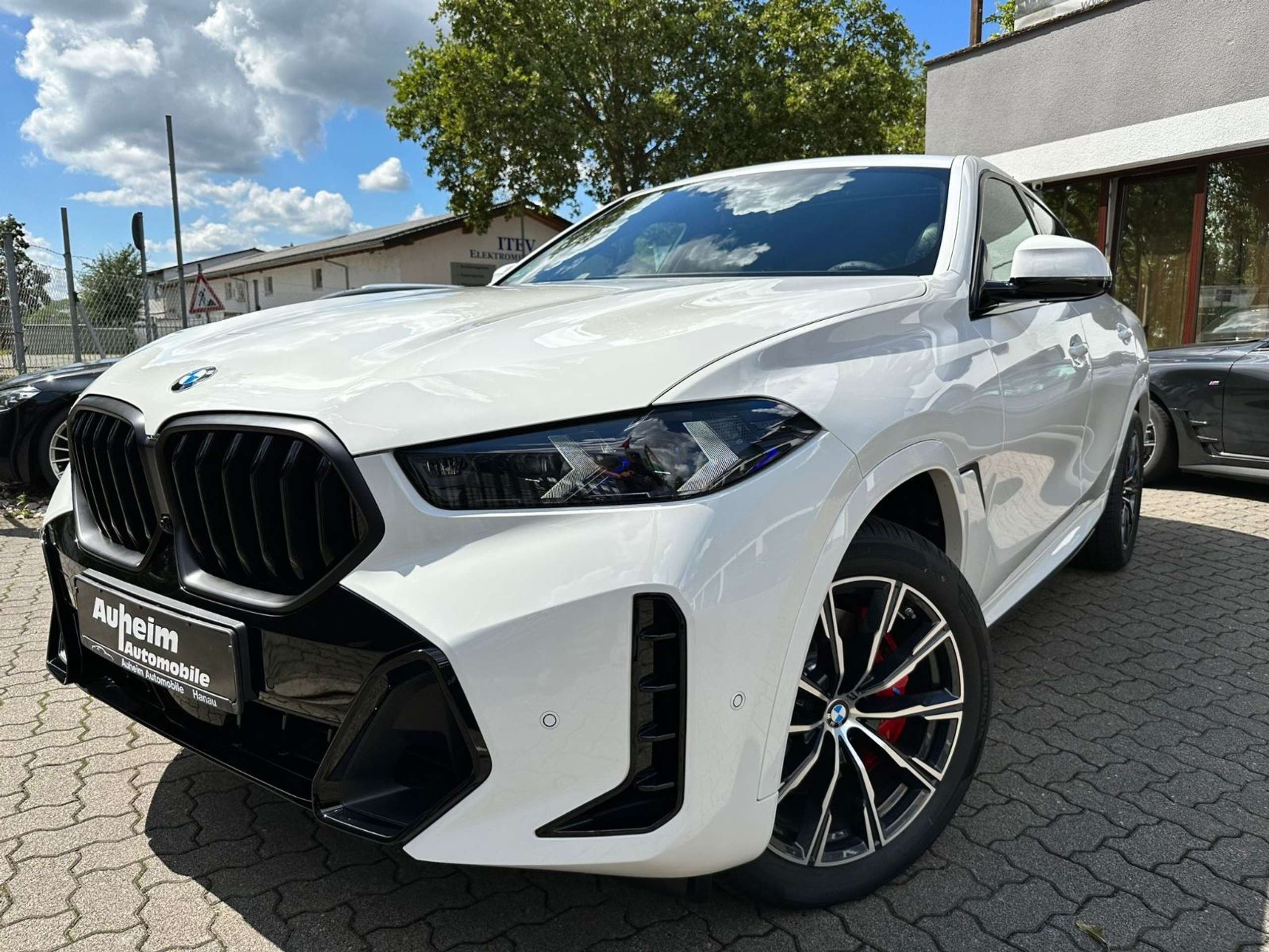 BMW - X6