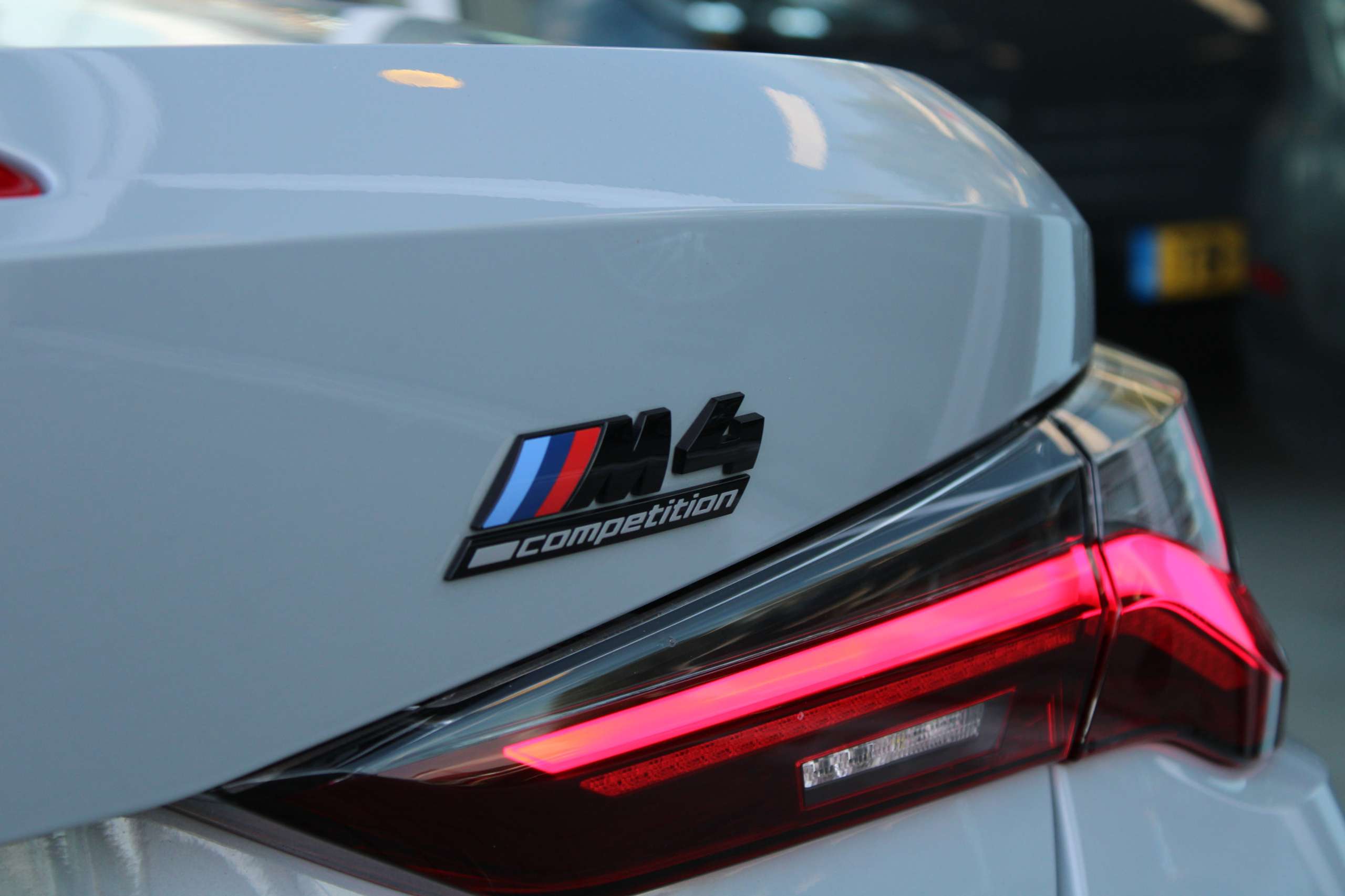 BMW - M4