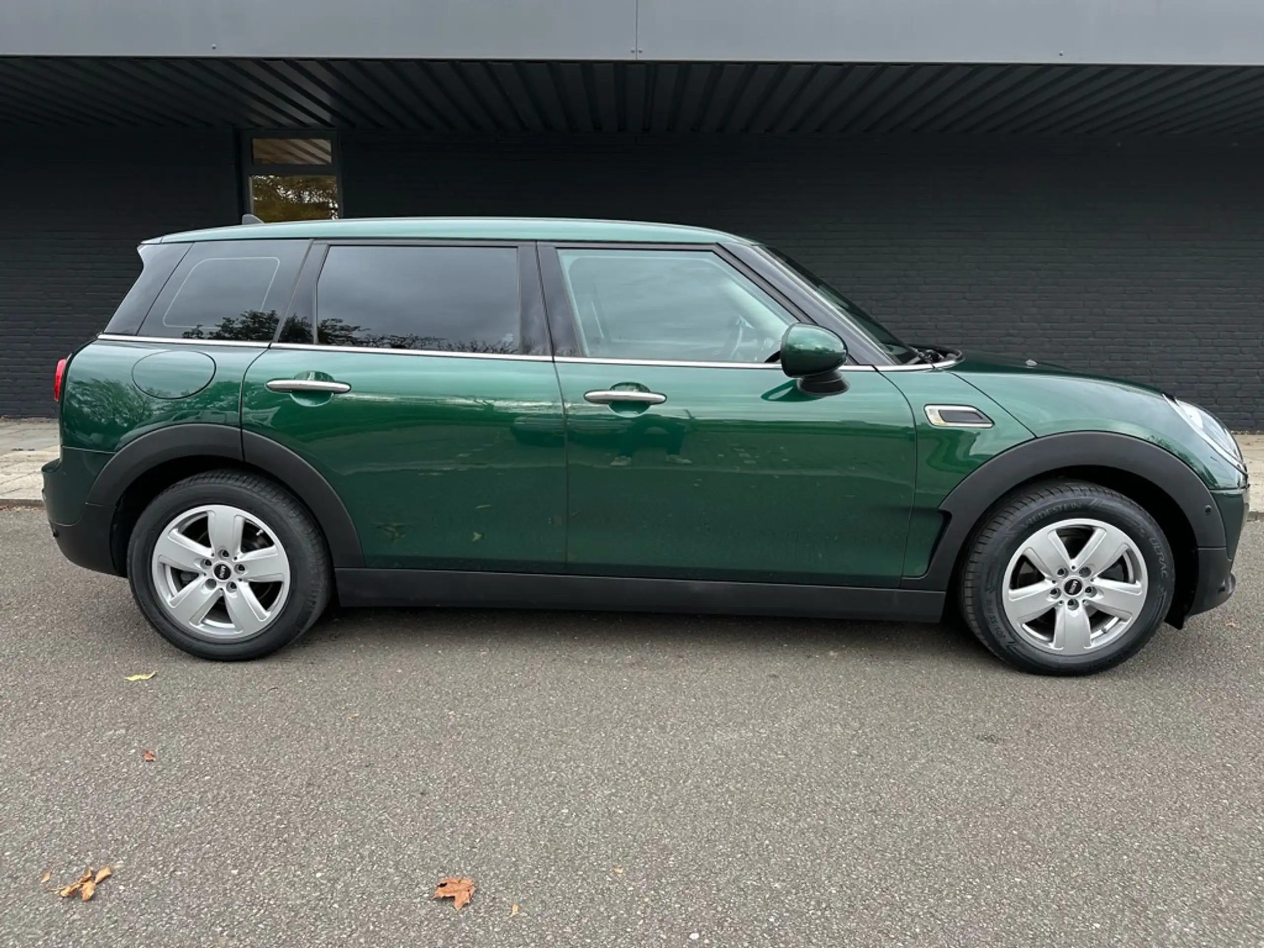 MINI - Cooper Clubman