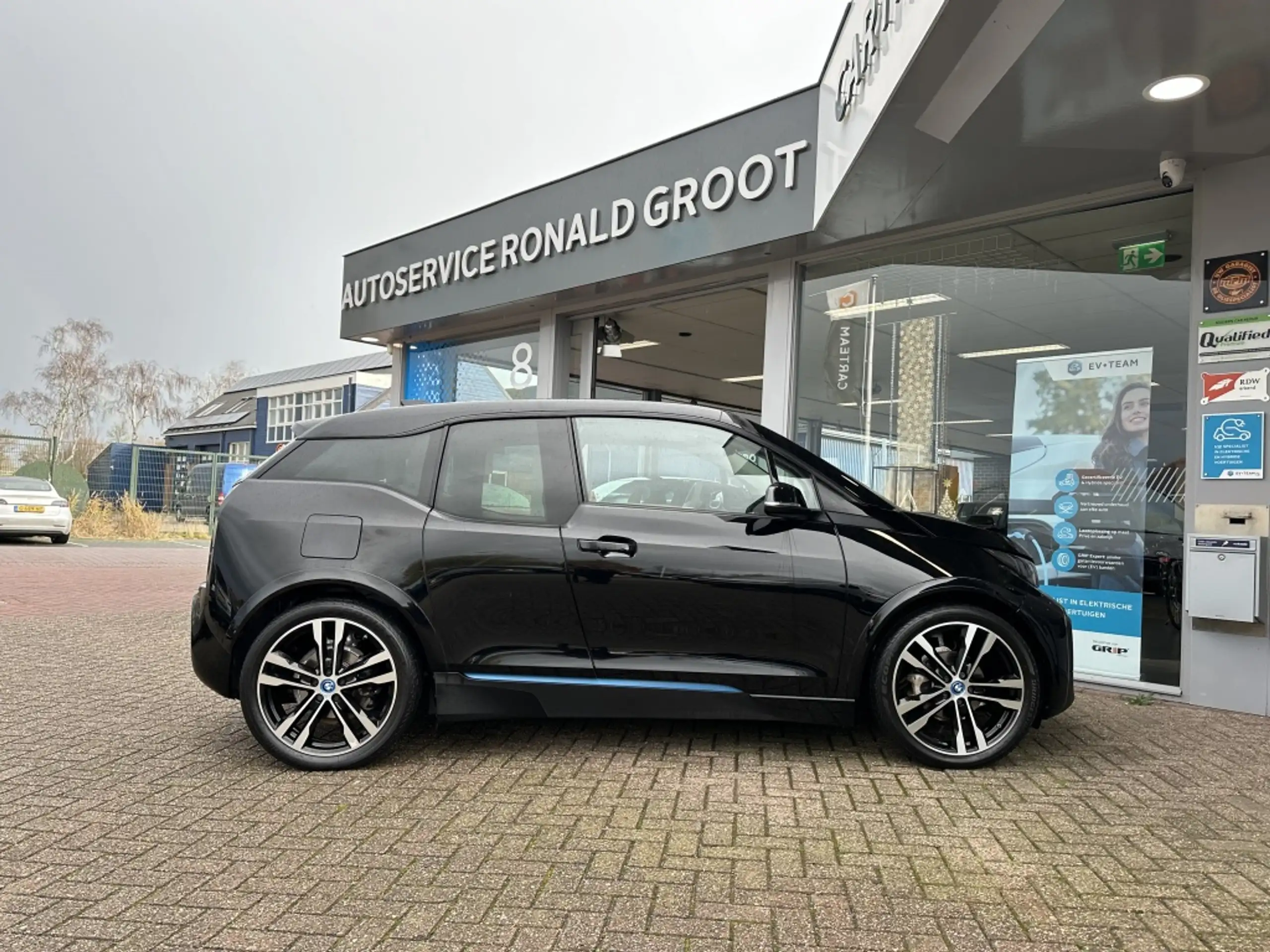 BMW - i3