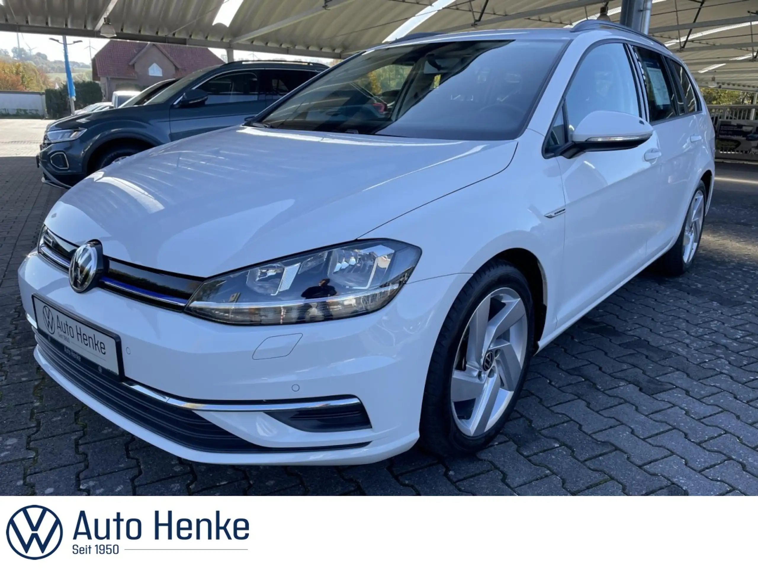 Volkswagen - Golf