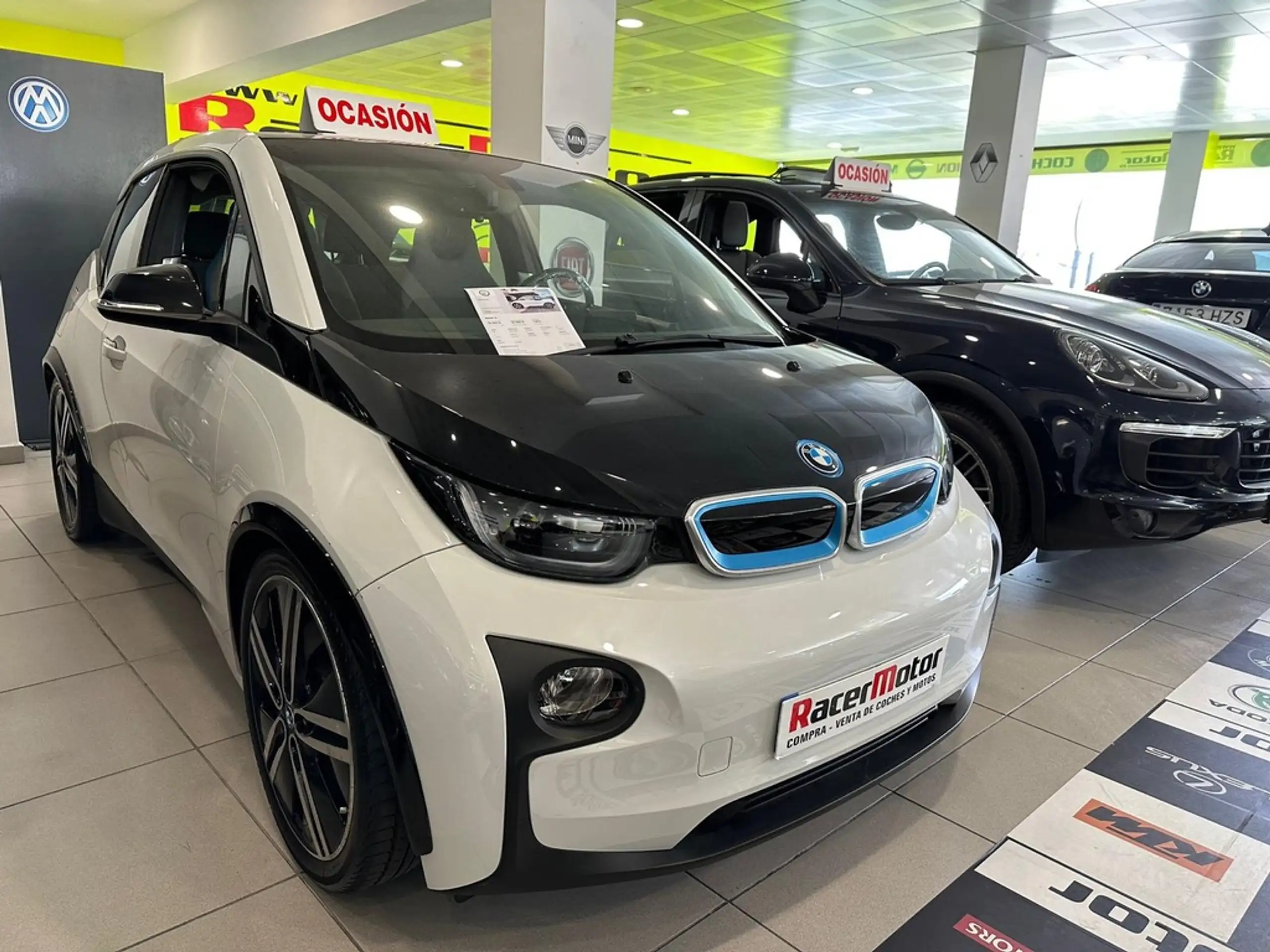 BMW - i3