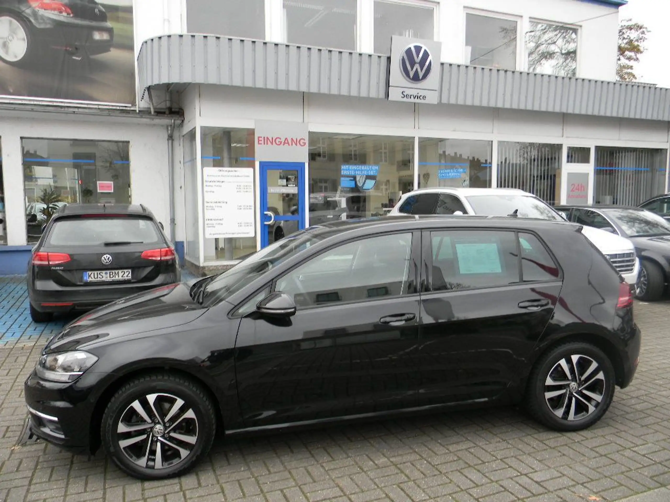 Volkswagen - Golf