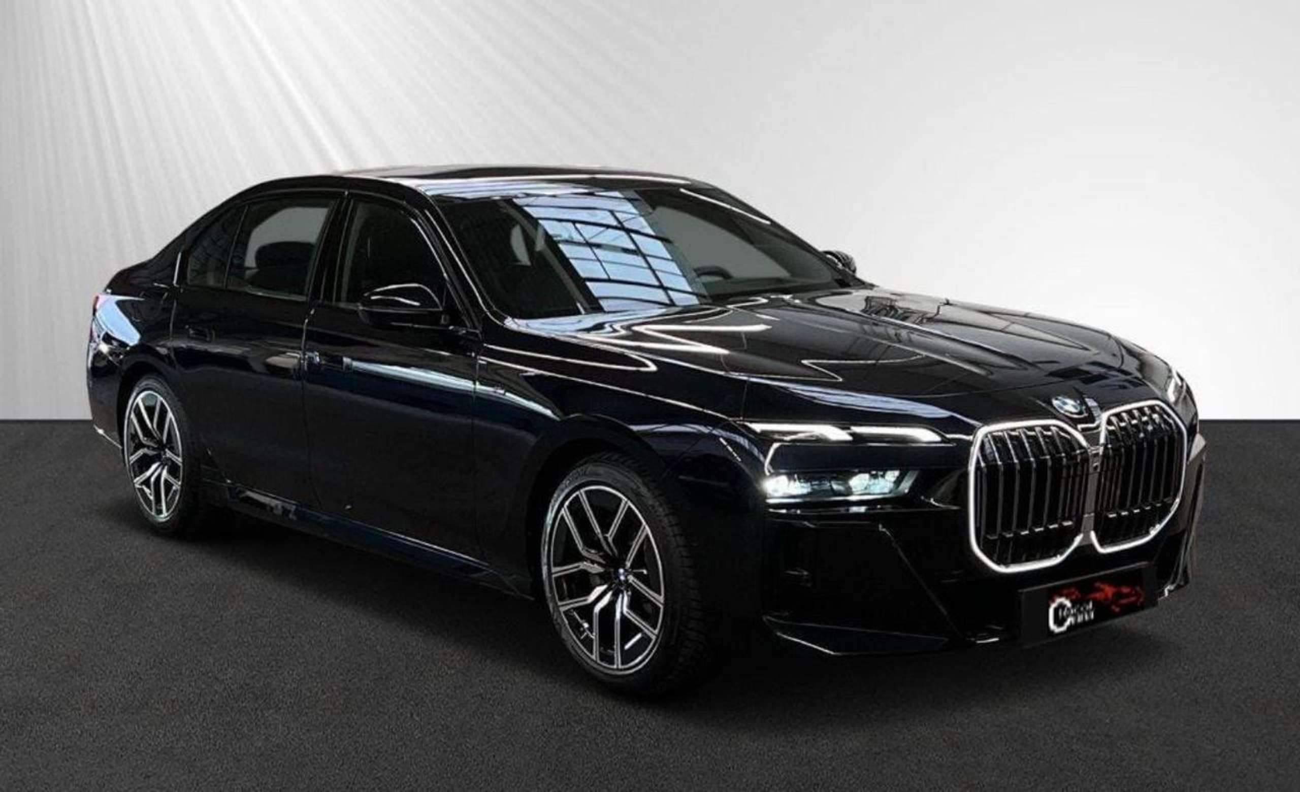 BMW - 740