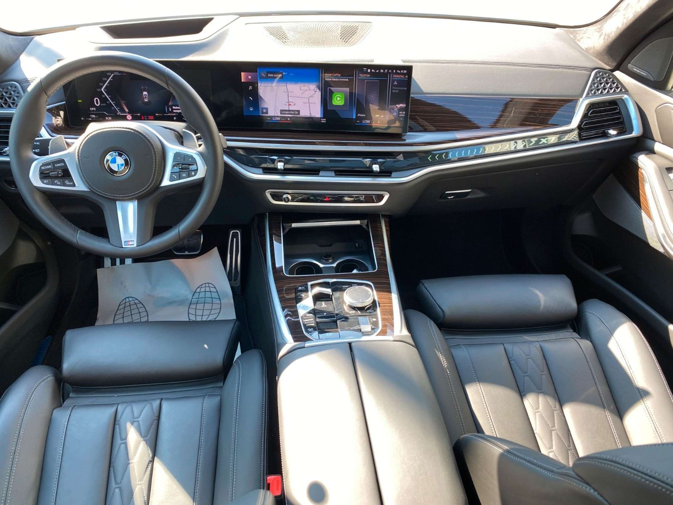 BMW - X7