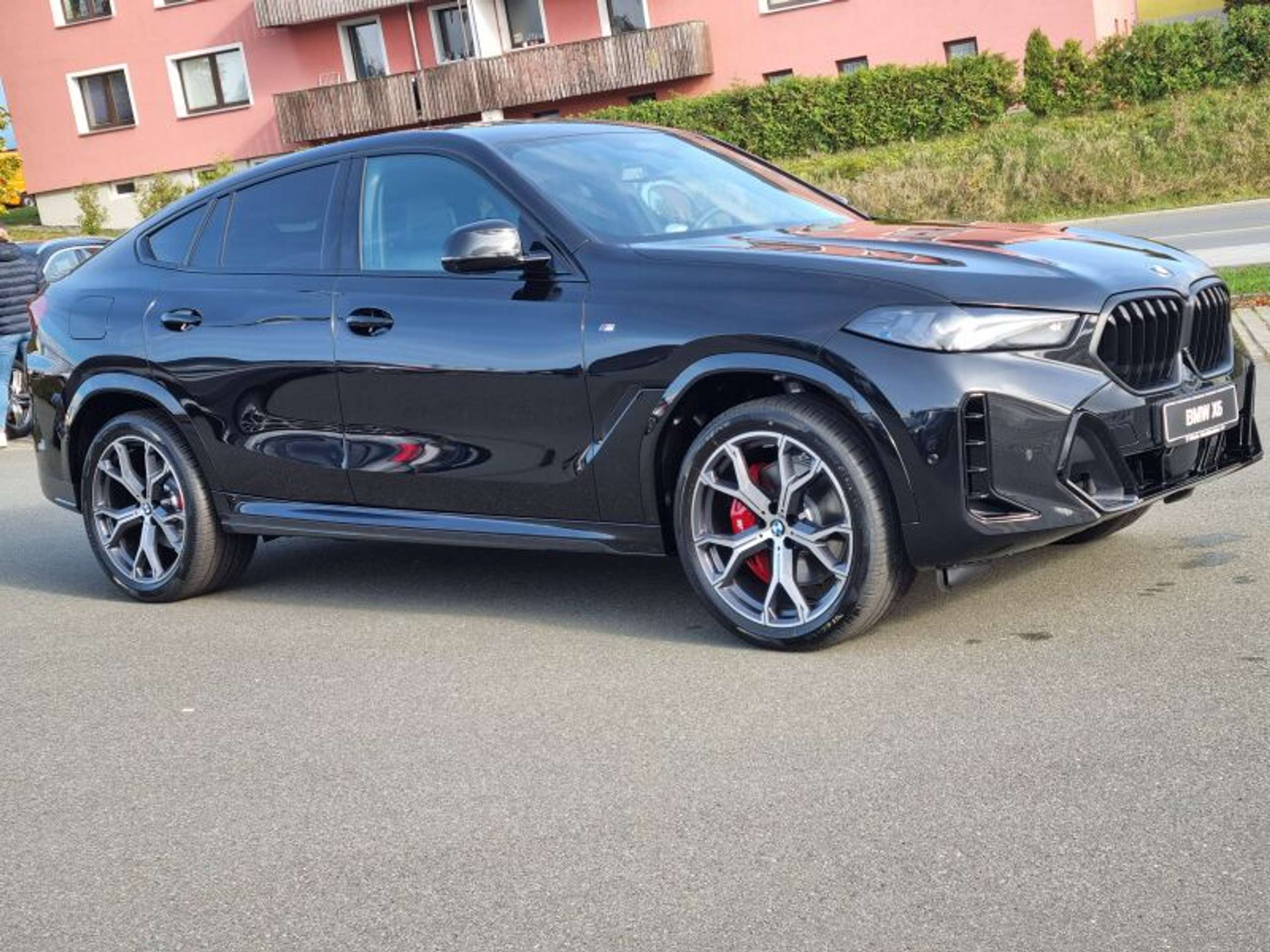 BMW - X6