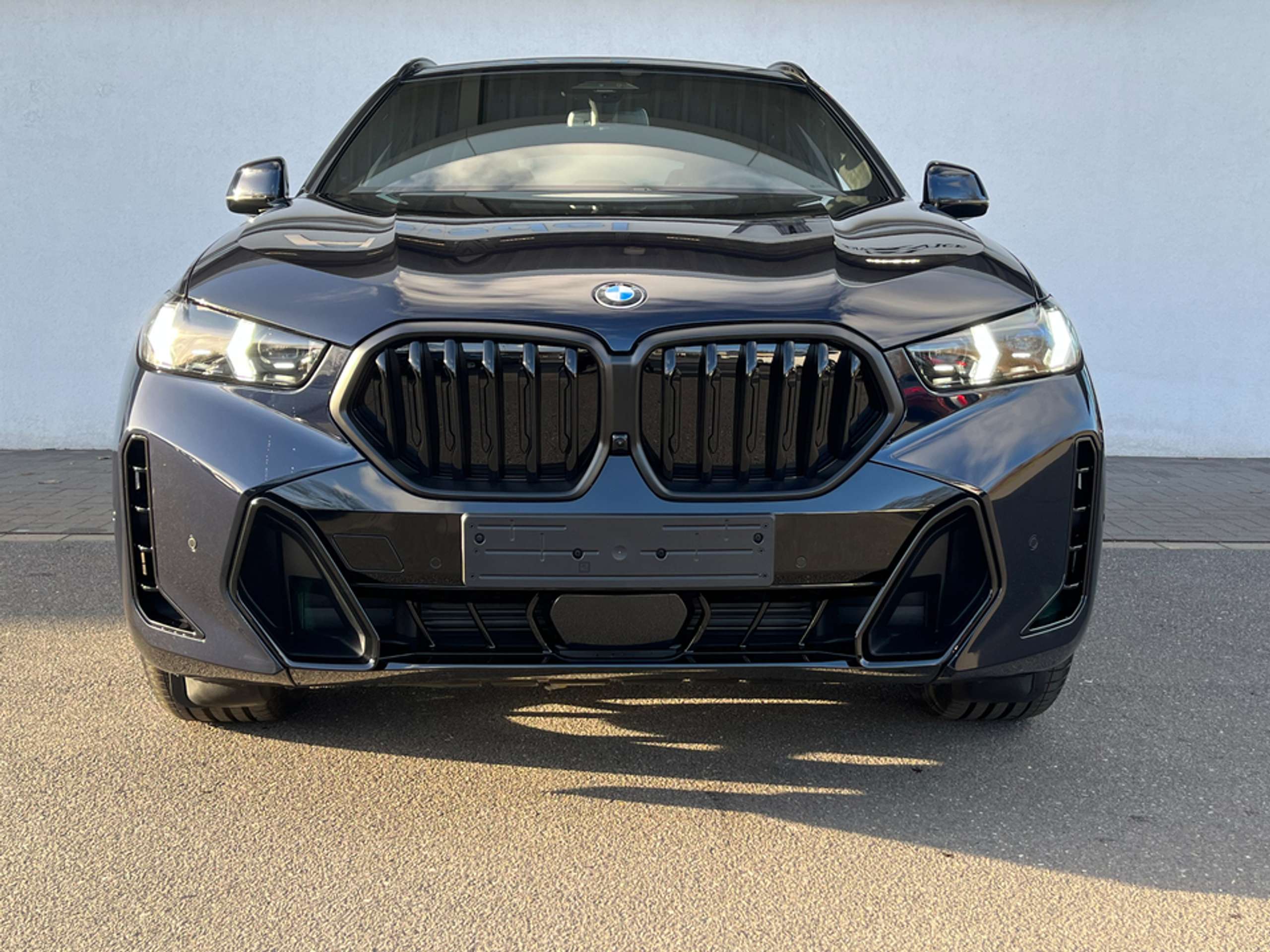 BMW - X6