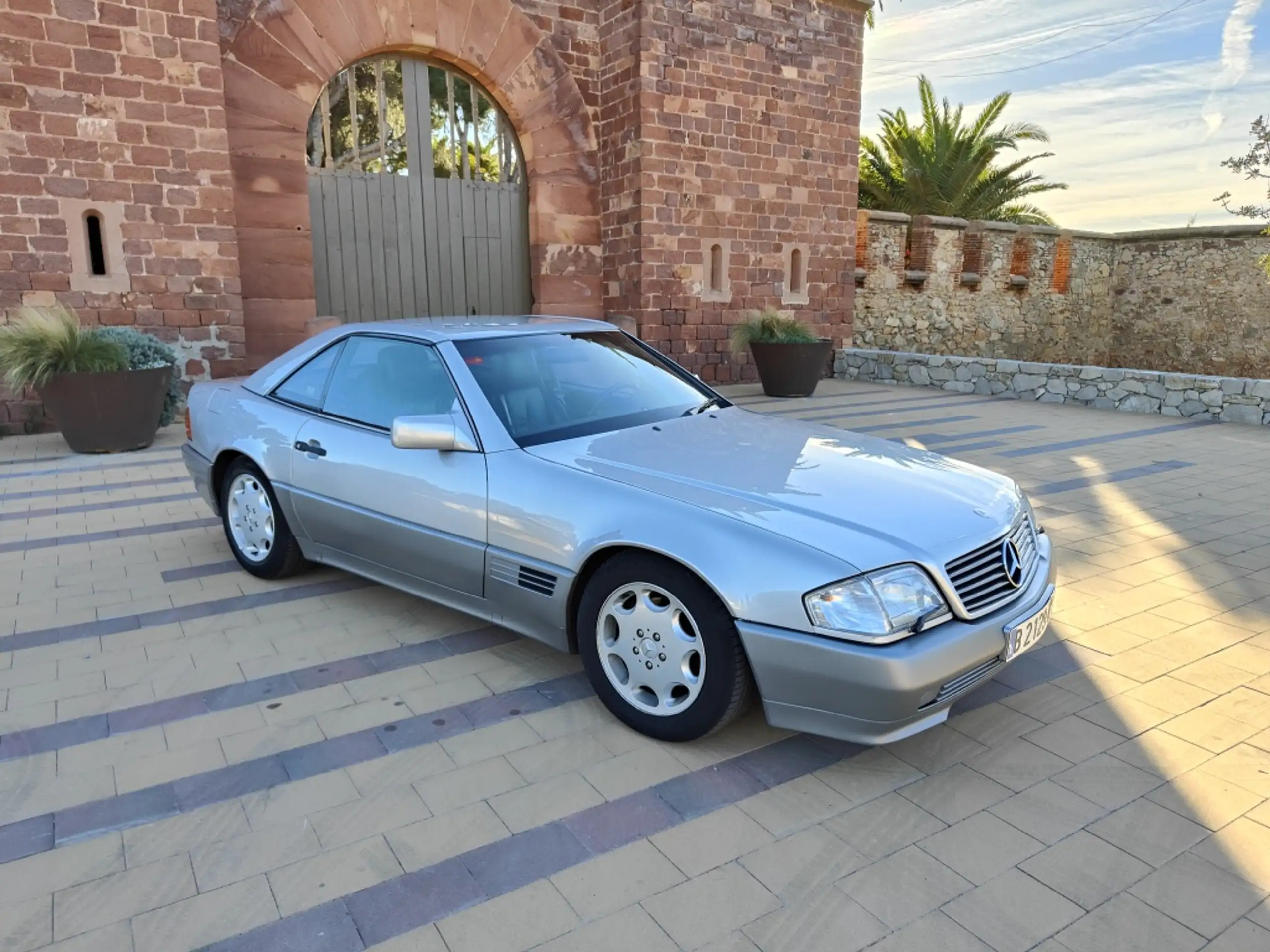 Mercedes-Benz - SL 500