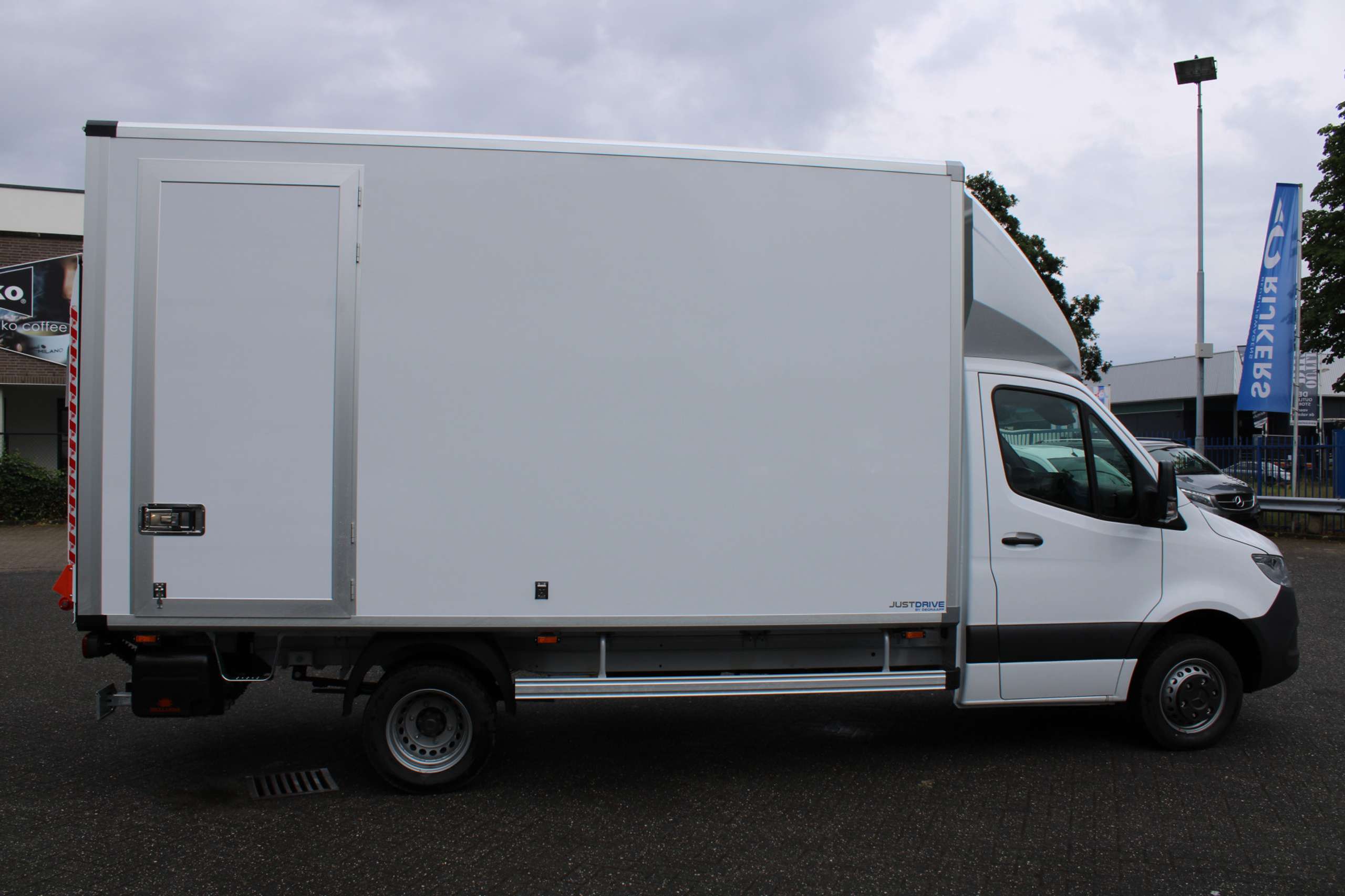 Mercedes-Benz - Sprinter