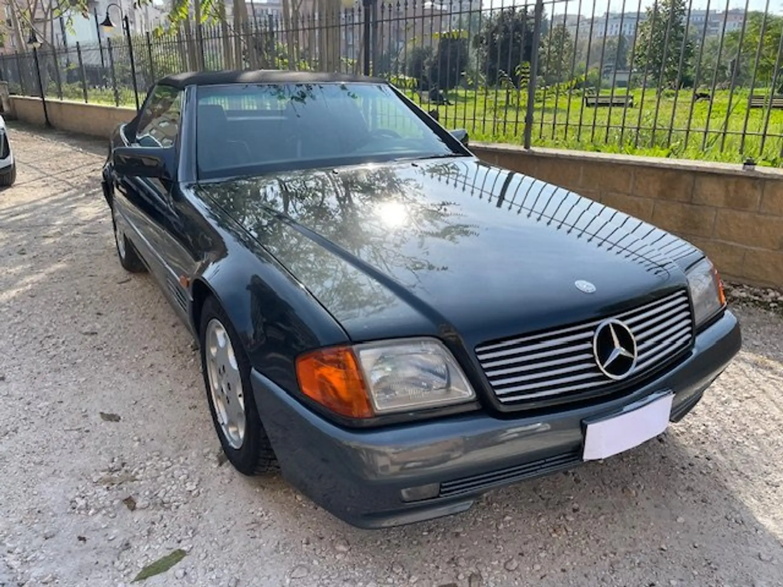 Mercedes-Benz - SL 300