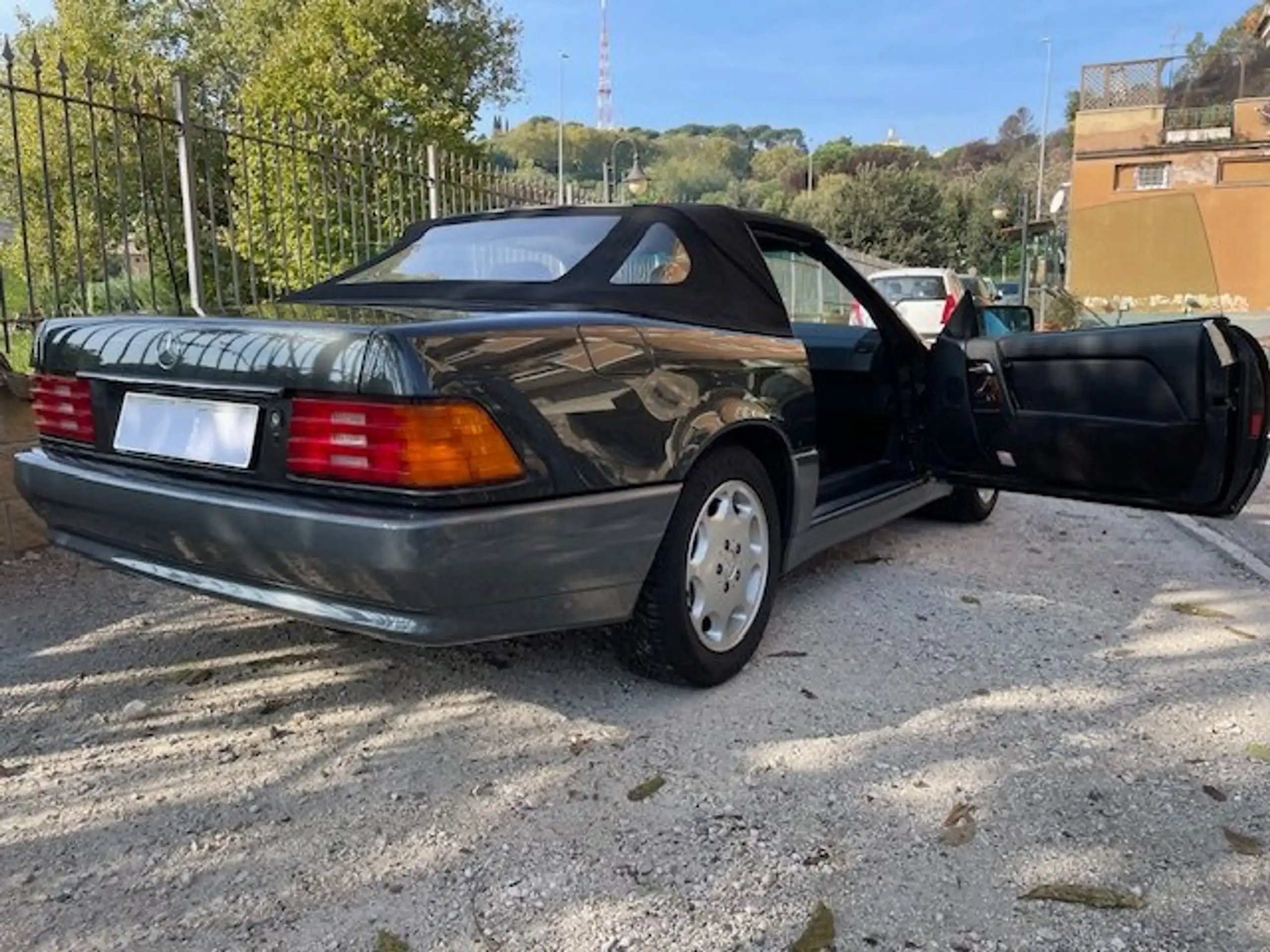 Mercedes-Benz - SL 300