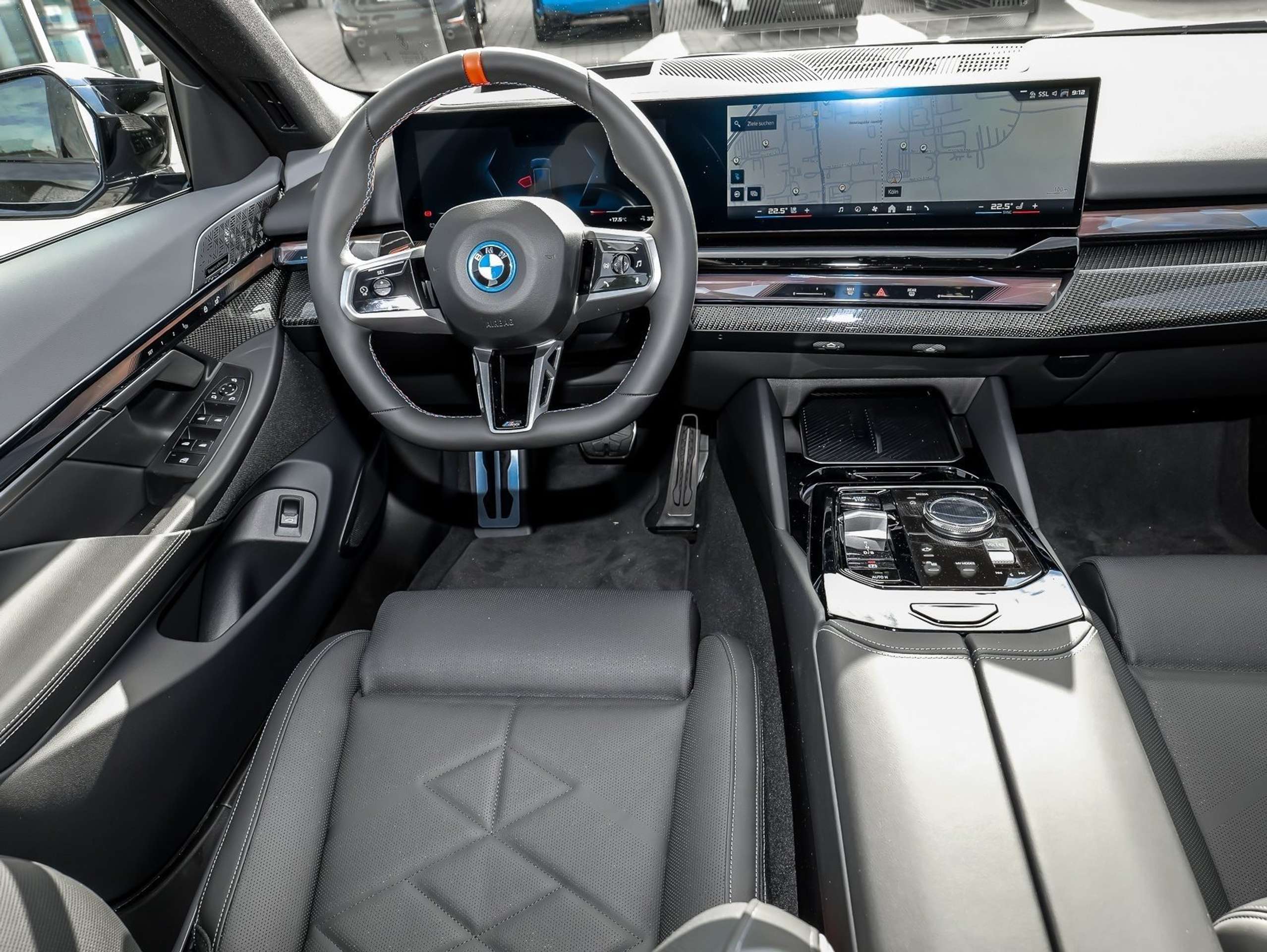 BMW - i5